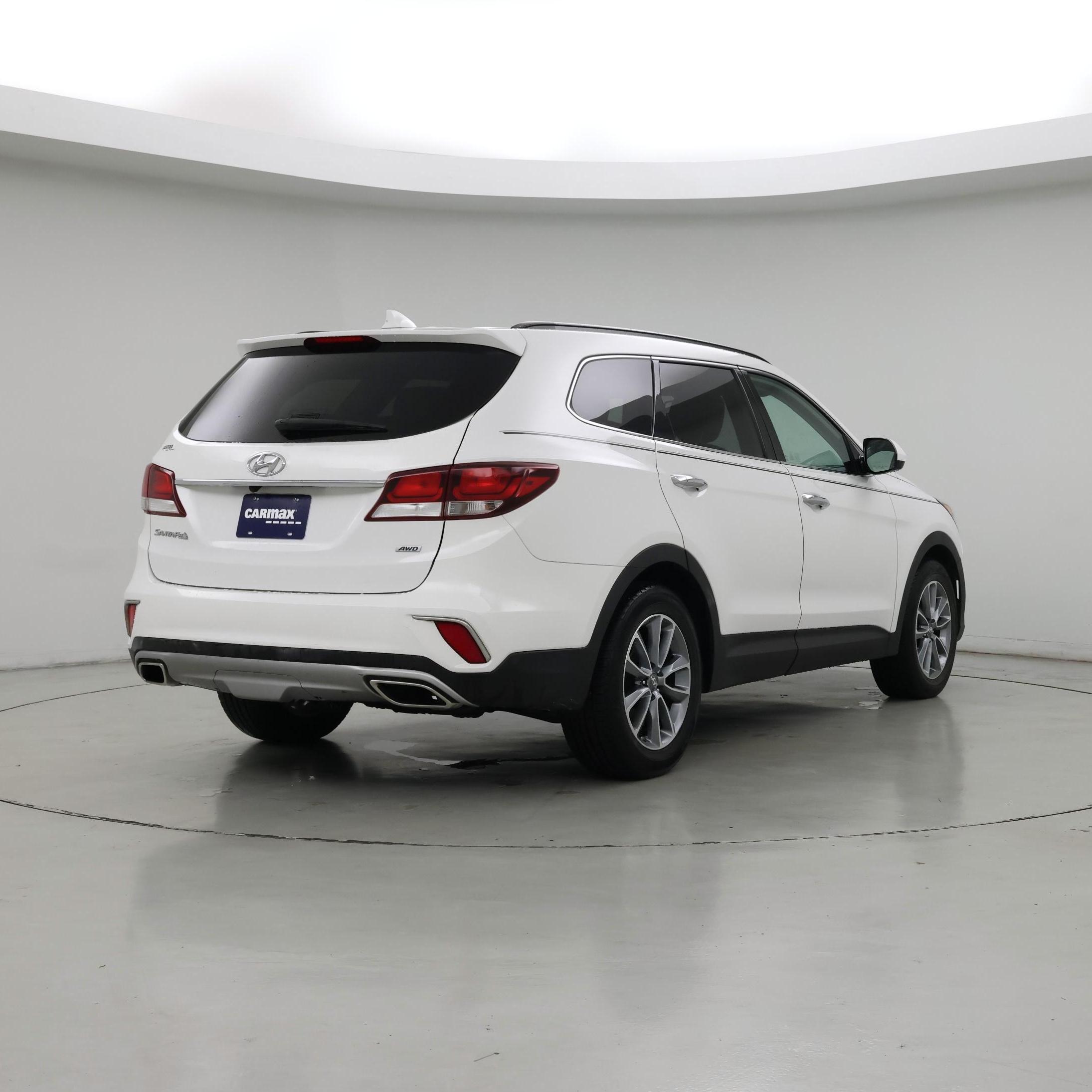 Thumbnail: 2017 Hyundai Santa Fe - 8