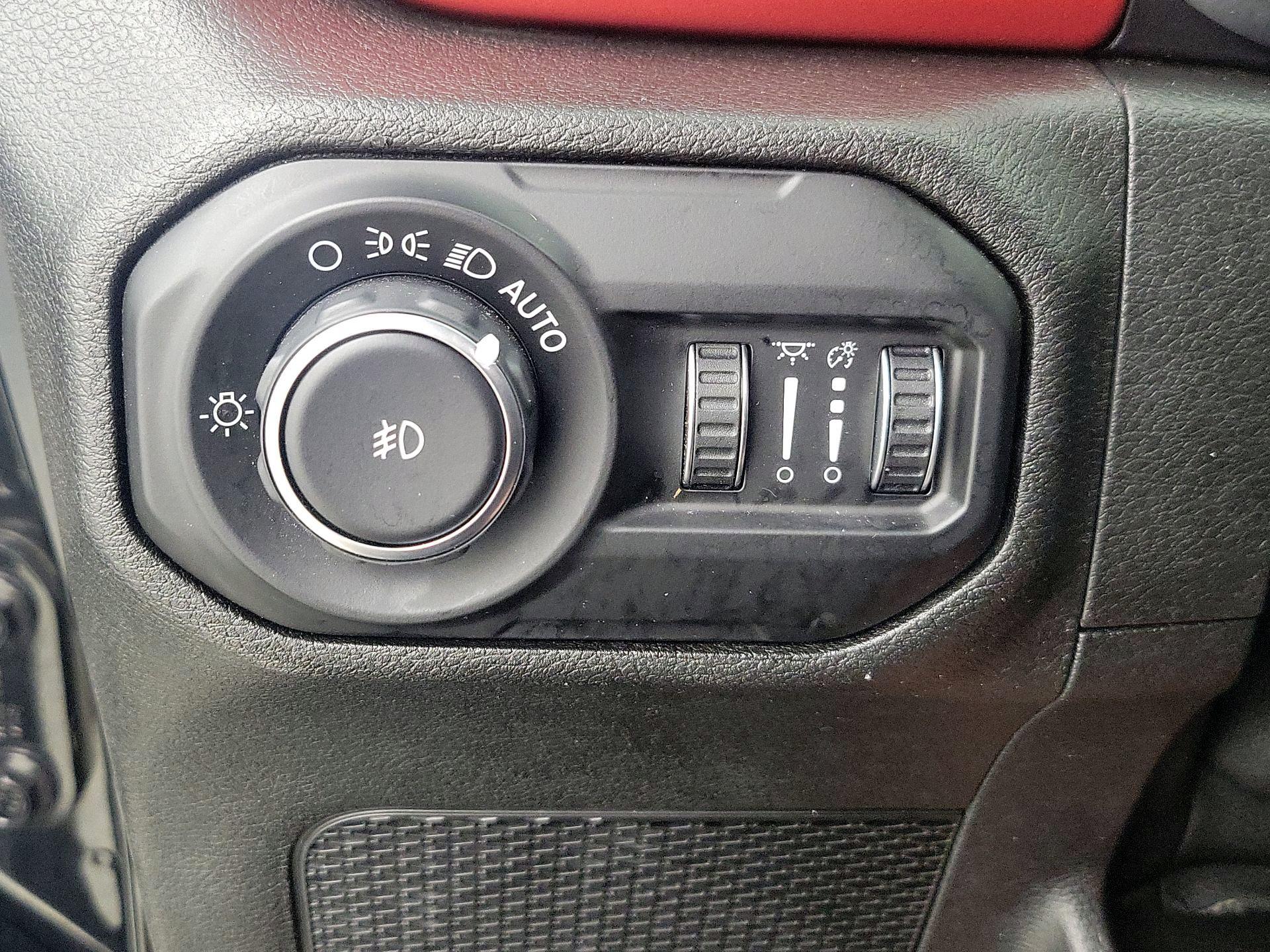 Thumbnail: 2020 Jeep Wrangler - 13
