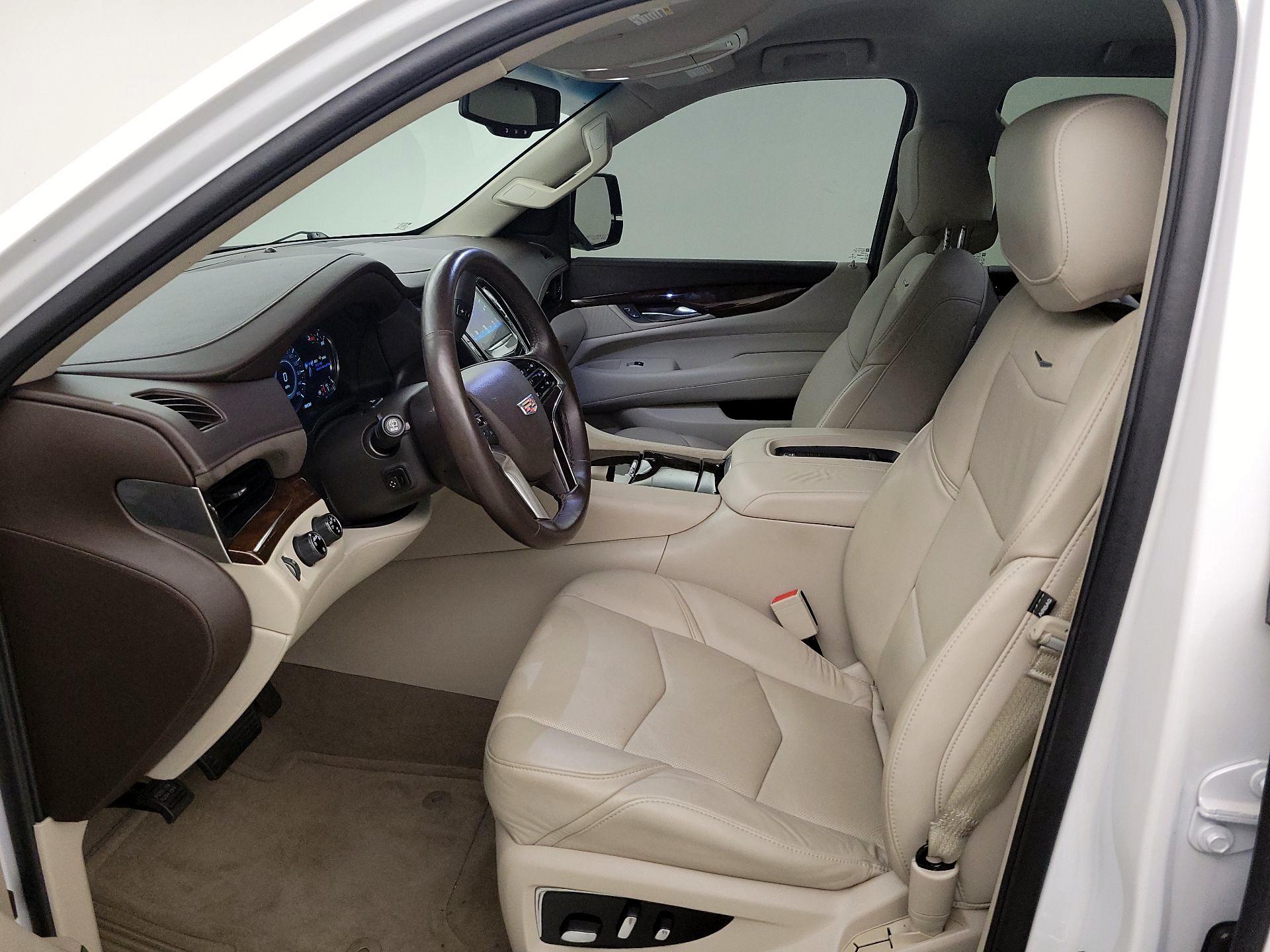 Thumbnail: 2016 Cadillac Escalade - 9