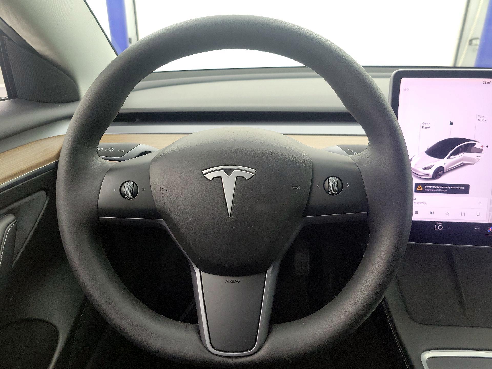 Thumbnail: 2022 Tesla Model 3 - 10