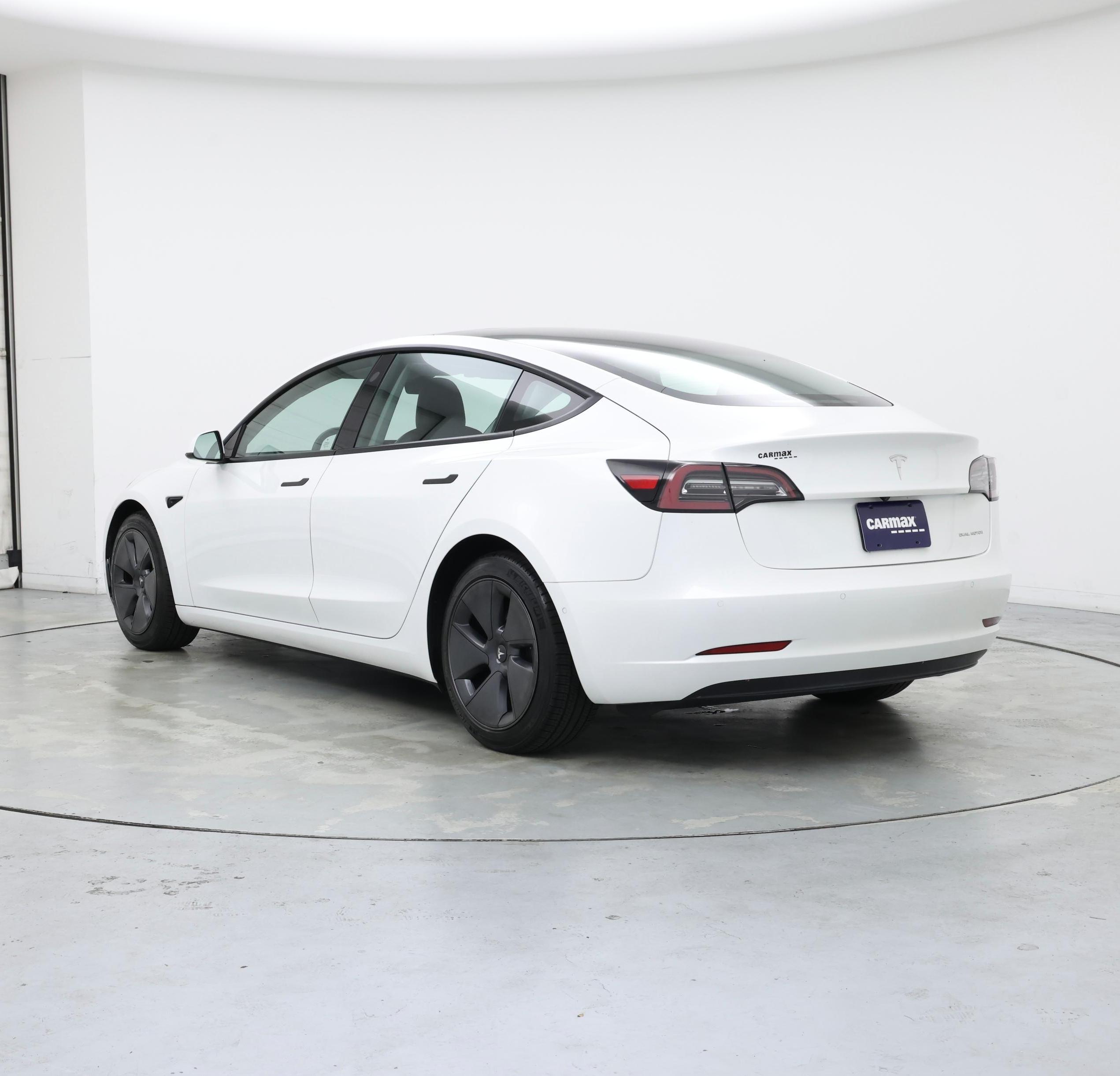 Thumbnail: 2022 Tesla Model 3 - 2