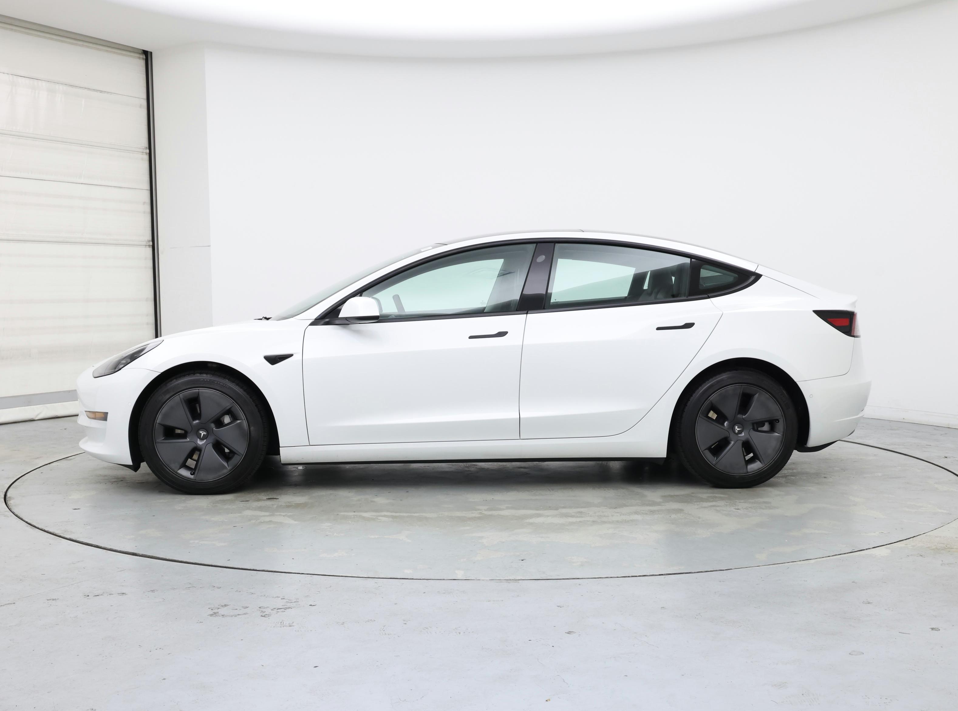 Thumbnail: 2022 Tesla Model 3 - 3