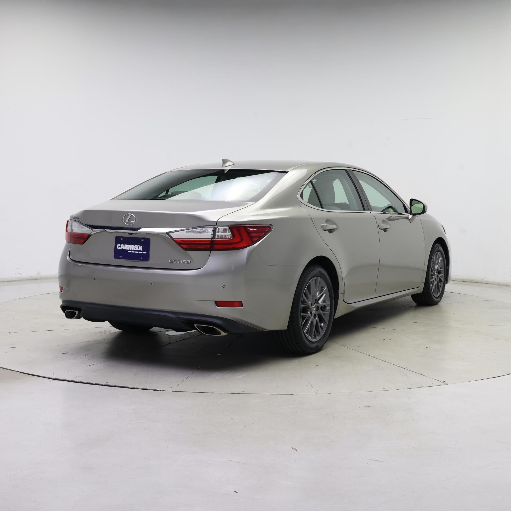 Thumbnail: 2018 Lexus ES - 8