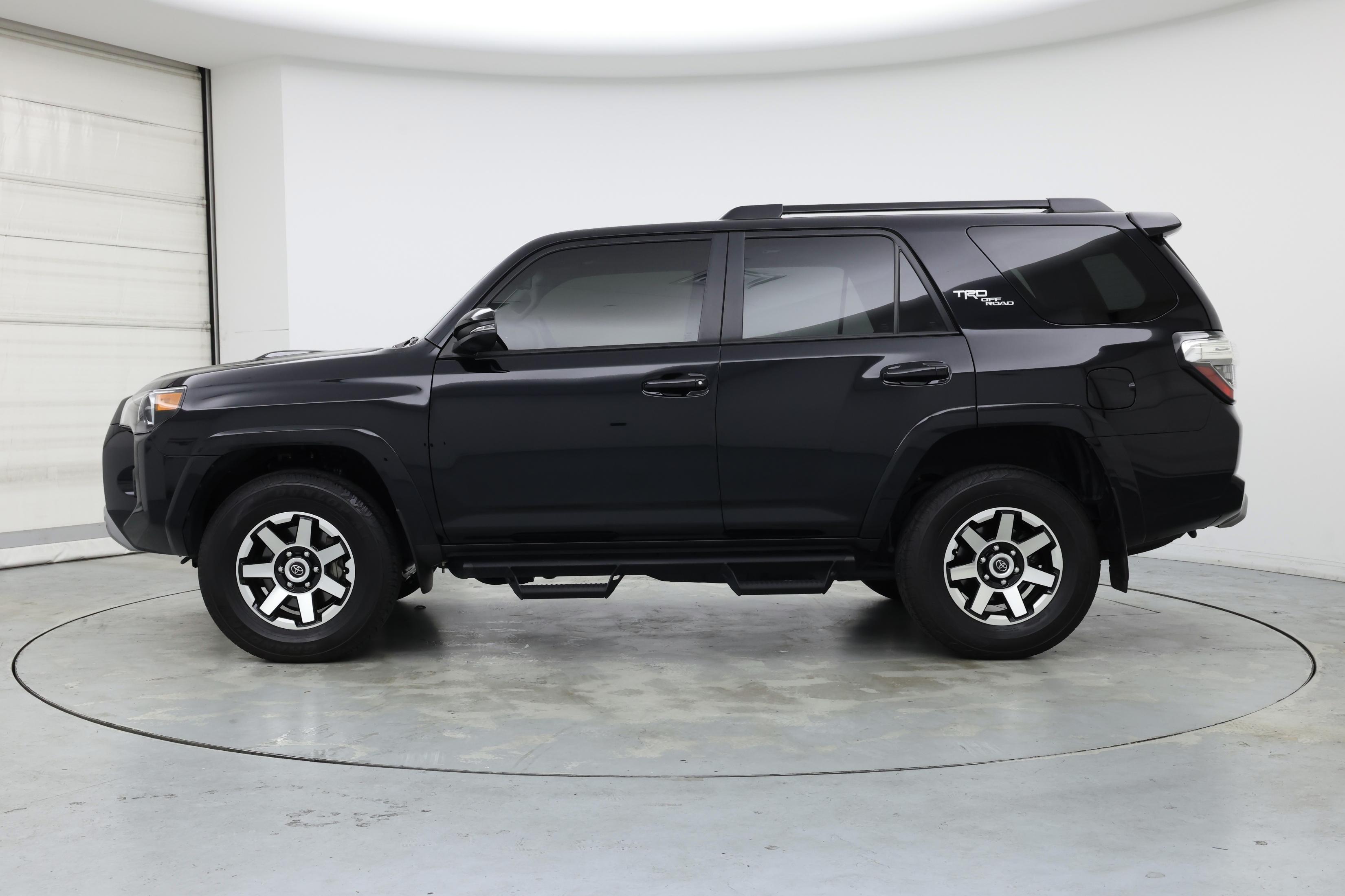 Thumbnail: 2023 Toyota 4Runner - 3
