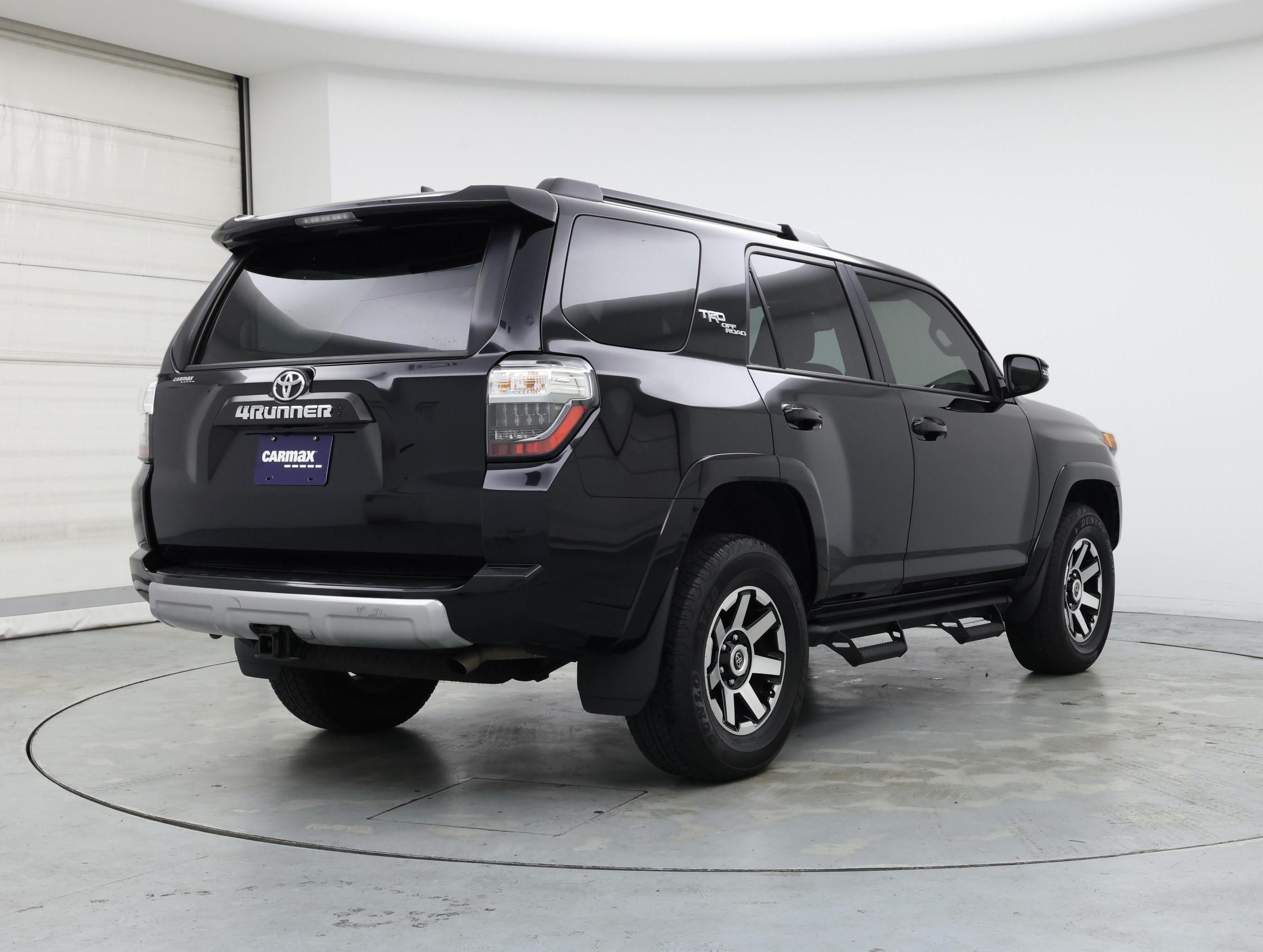 Thumbnail: 2023 Toyota 4Runner - 8