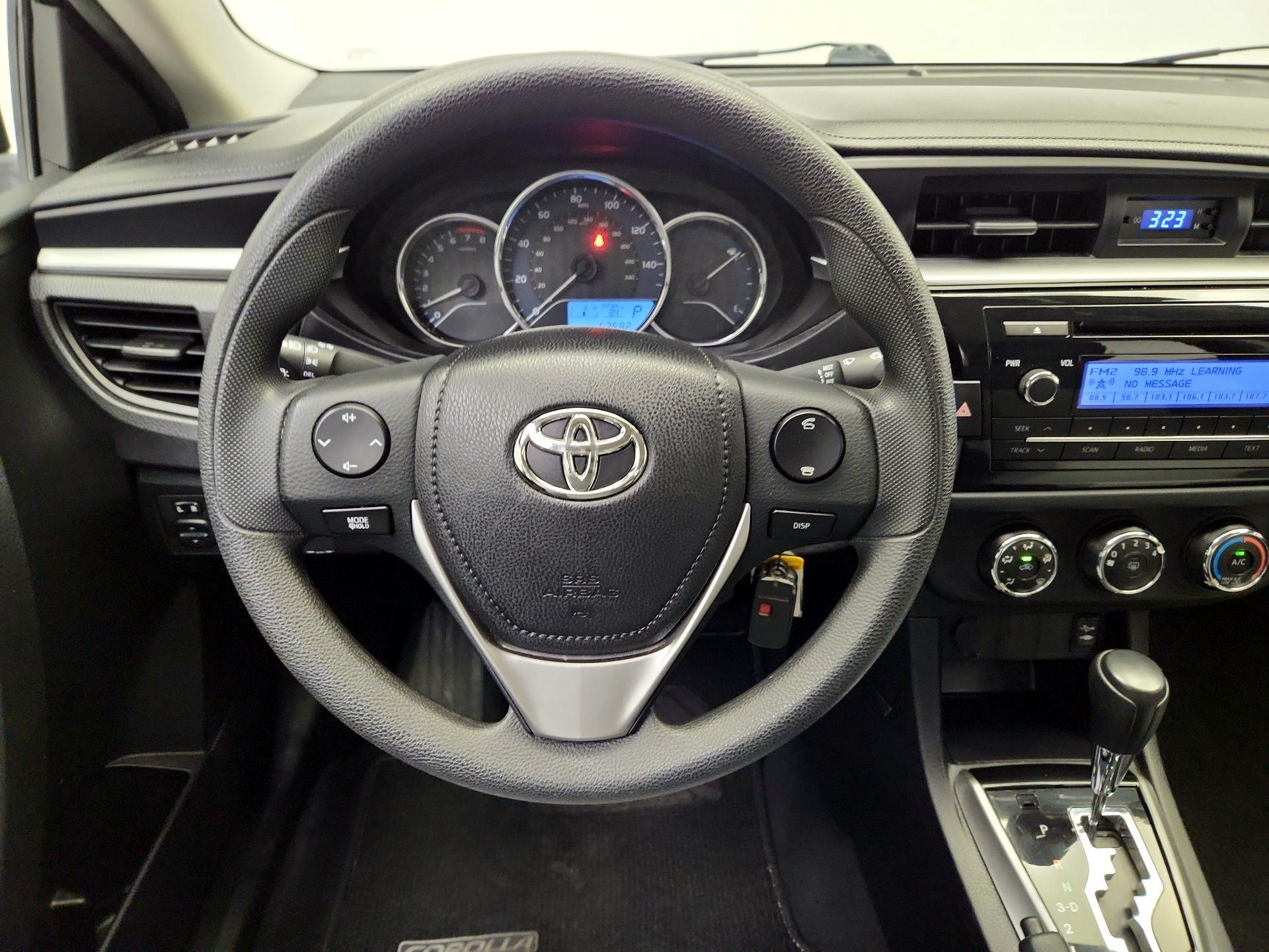Thumbnail: 2015 Toyota Corolla - 10