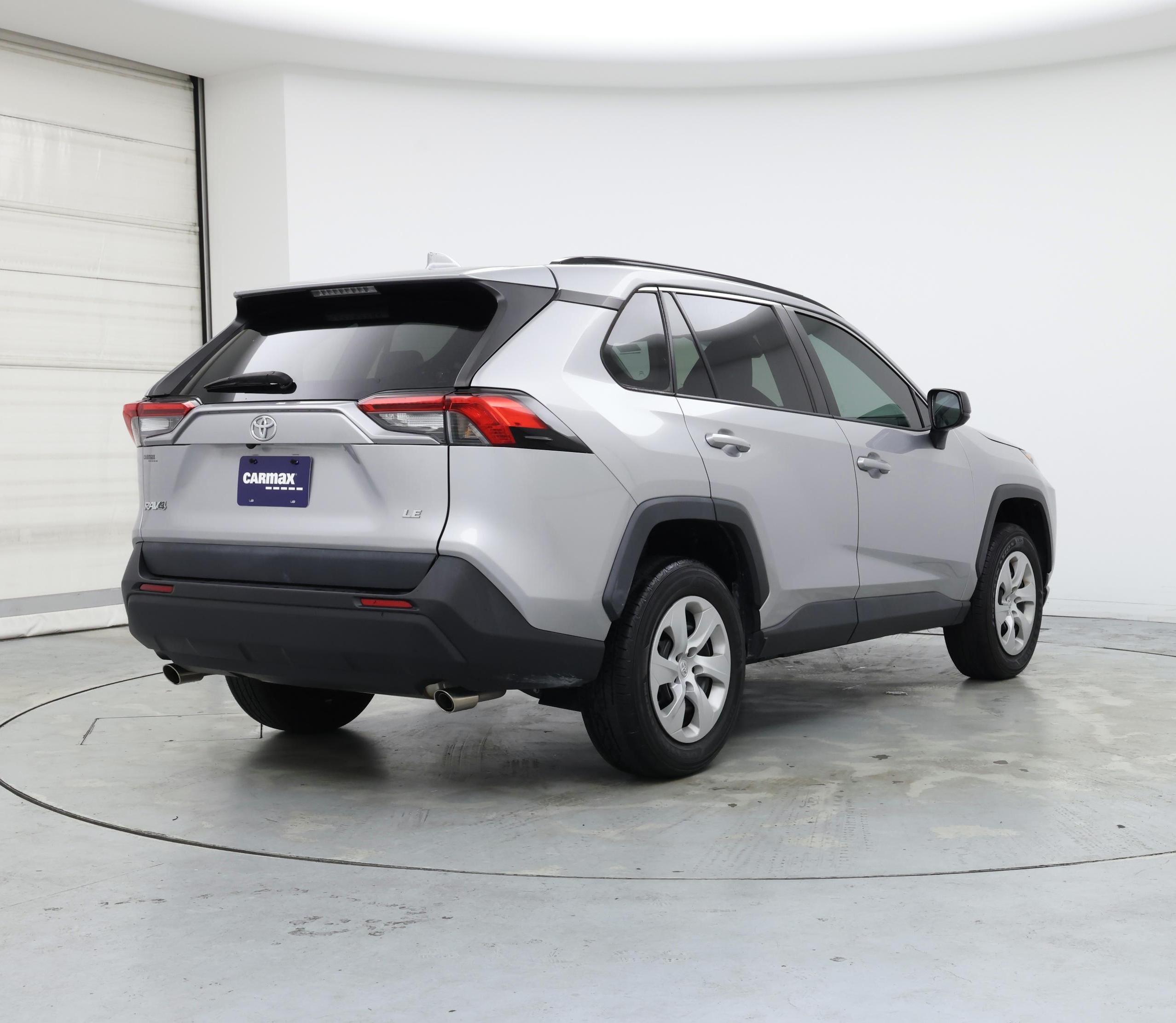 Thumbnail: 2021 Toyota RAV4 - 8