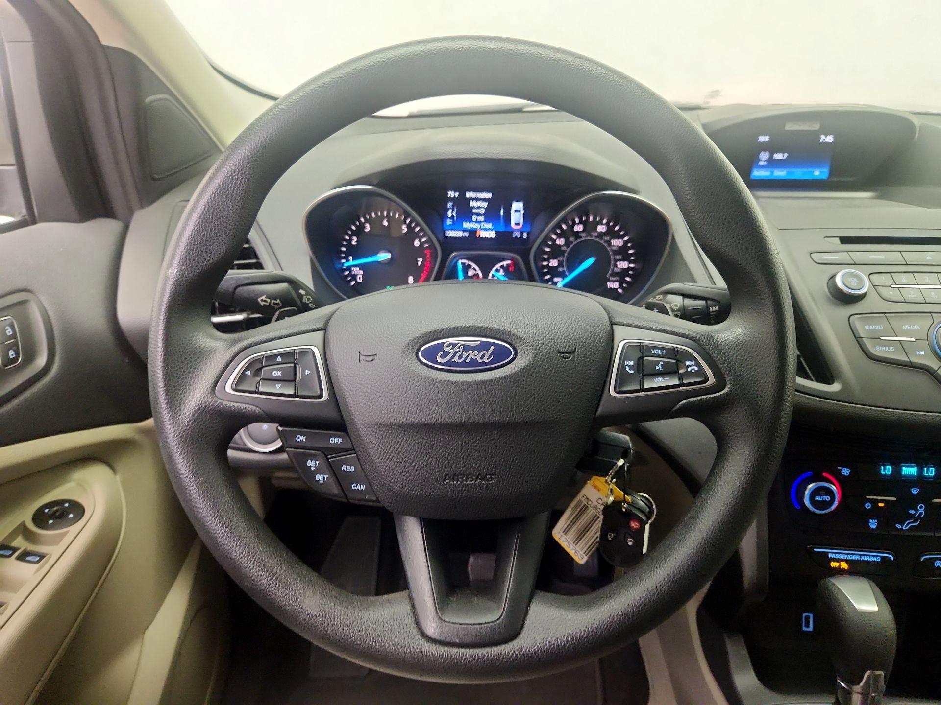 Thumbnail: 2017 Ford Escape - 10