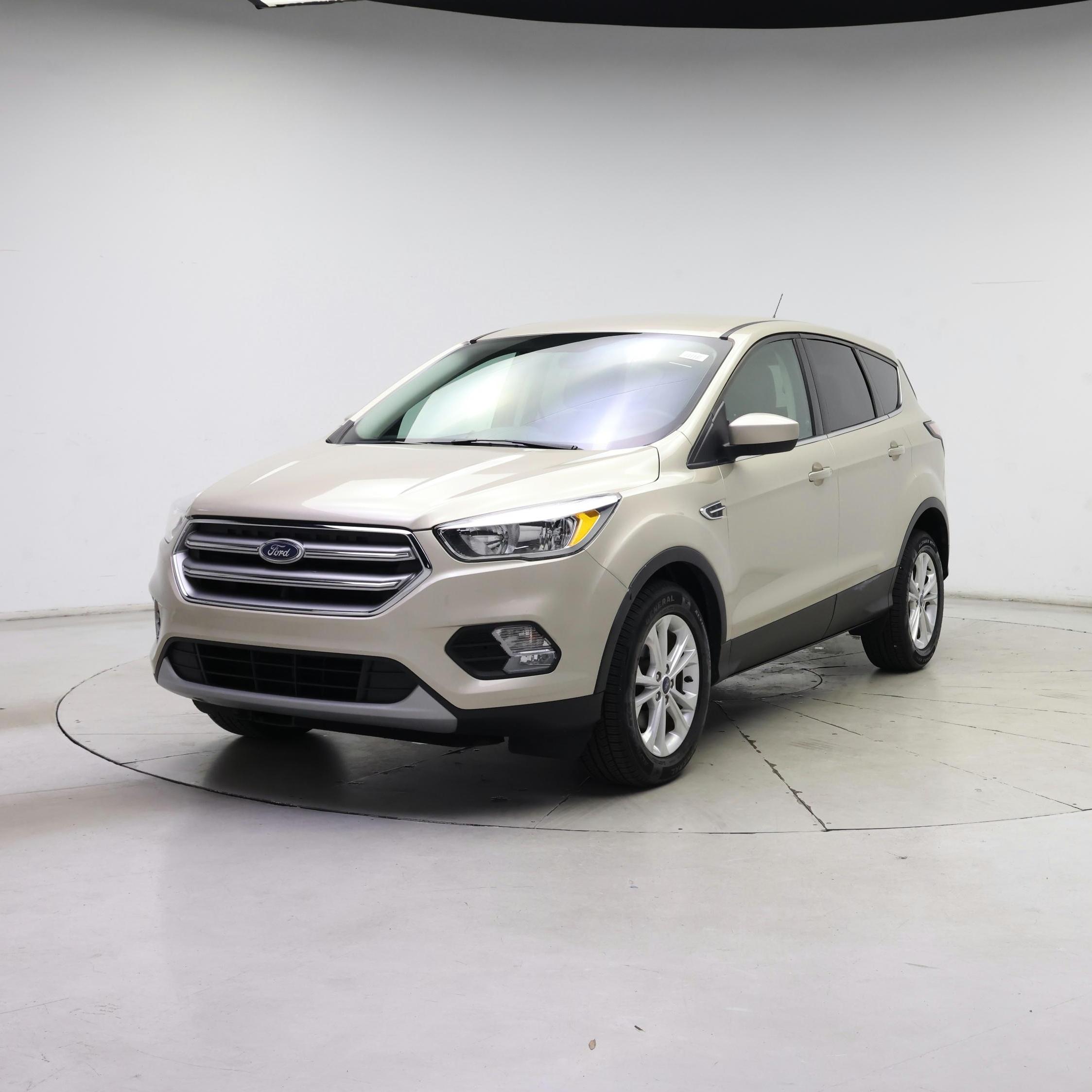 Thumbnail: 2017 Ford Escape - 4