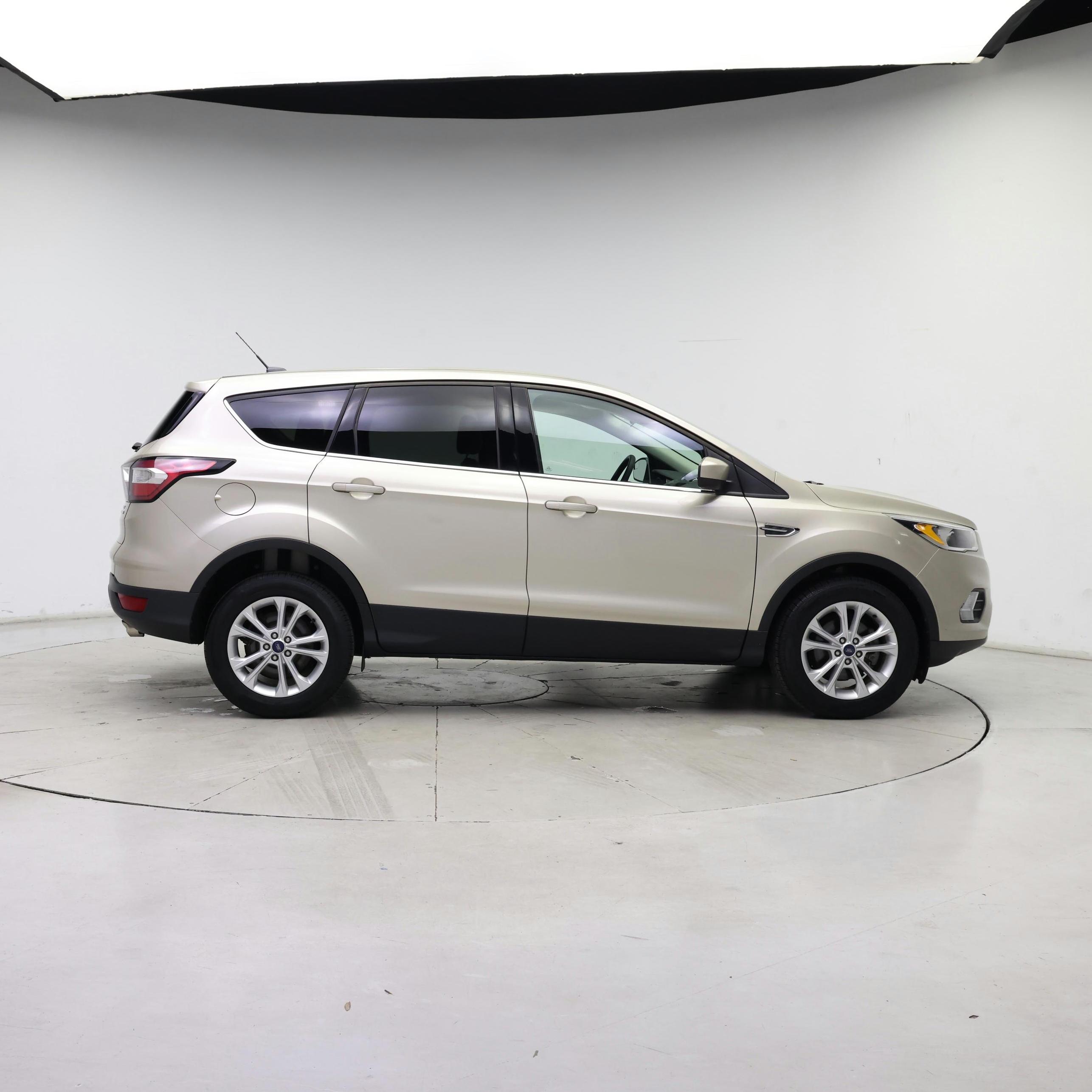 Thumbnail: 2017 Ford Escape - 7