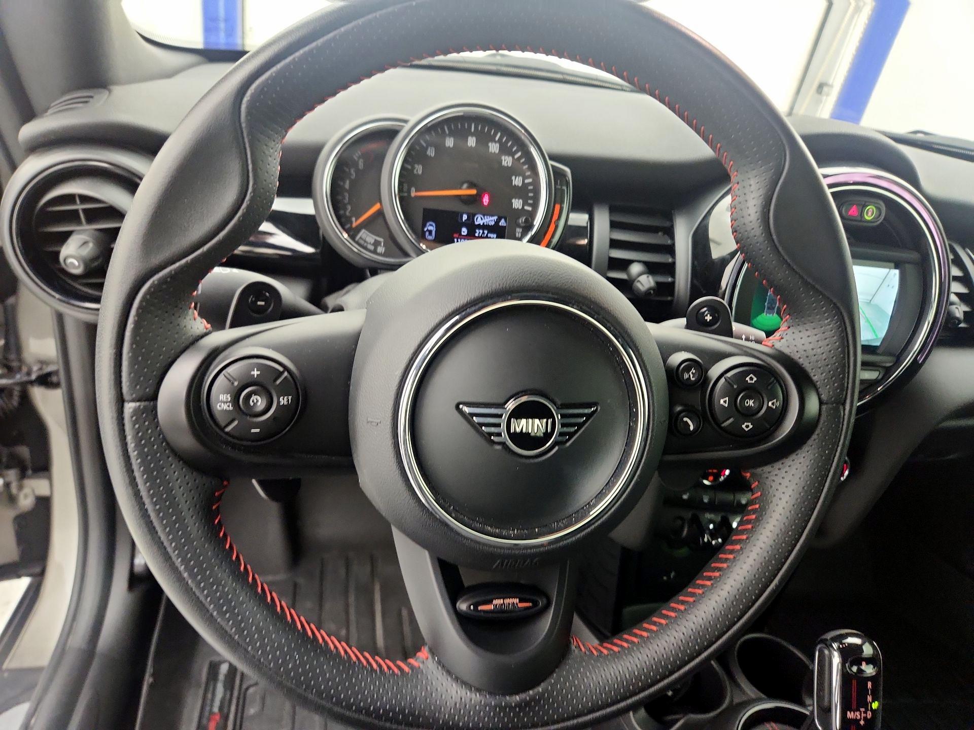 Thumbnail: 2021 MINI Cooper - 10