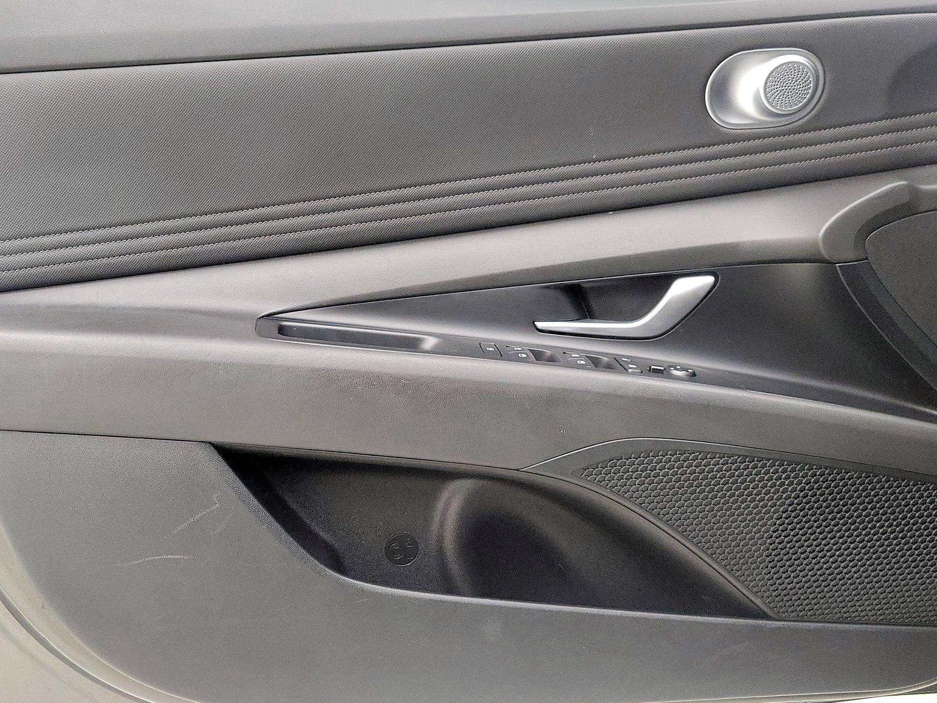 Thumbnail: 2024 Hyundai Elantra - 12