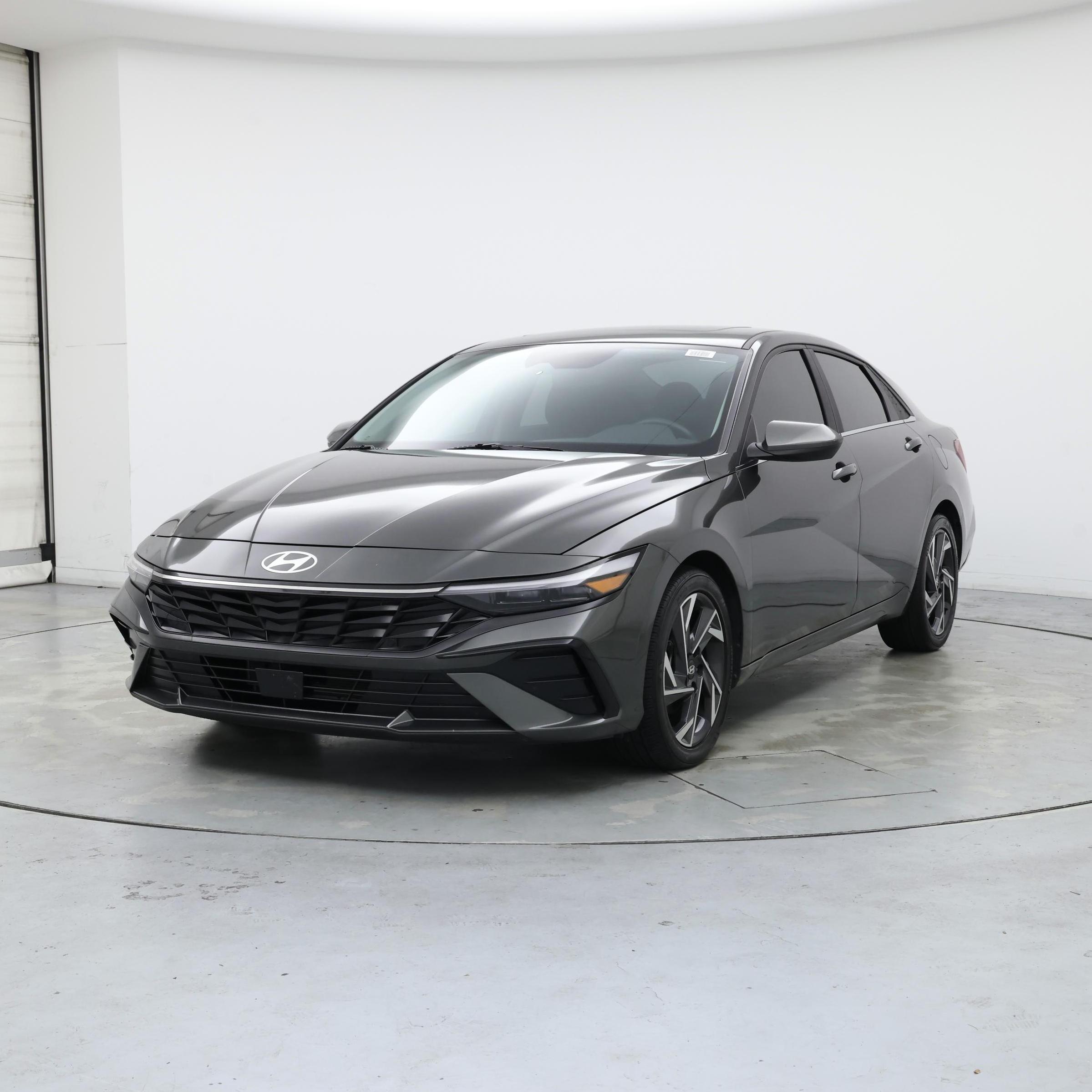 Thumbnail: 2024 Hyundai Elantra - 4