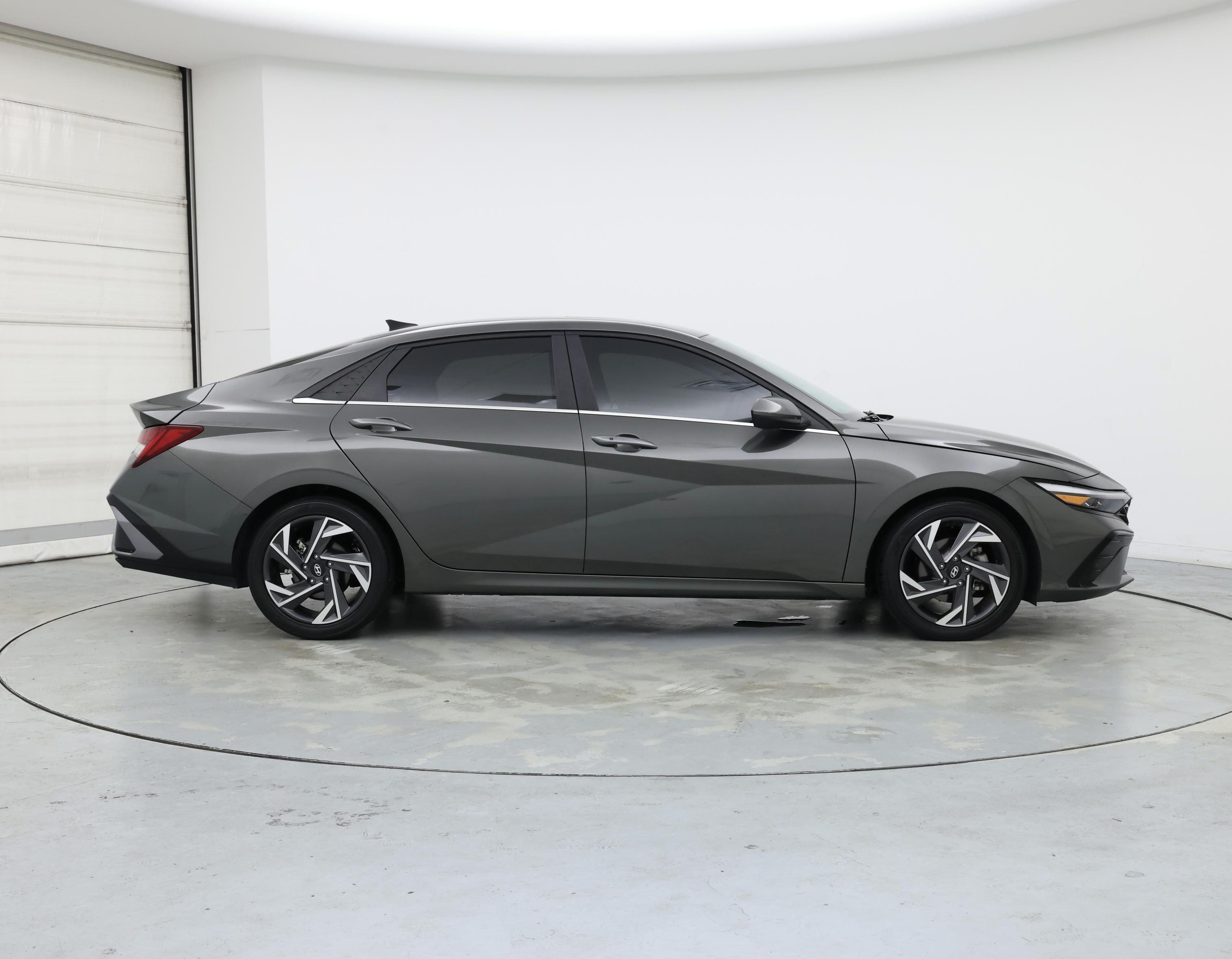 Thumbnail: 2024 Hyundai Elantra - 7