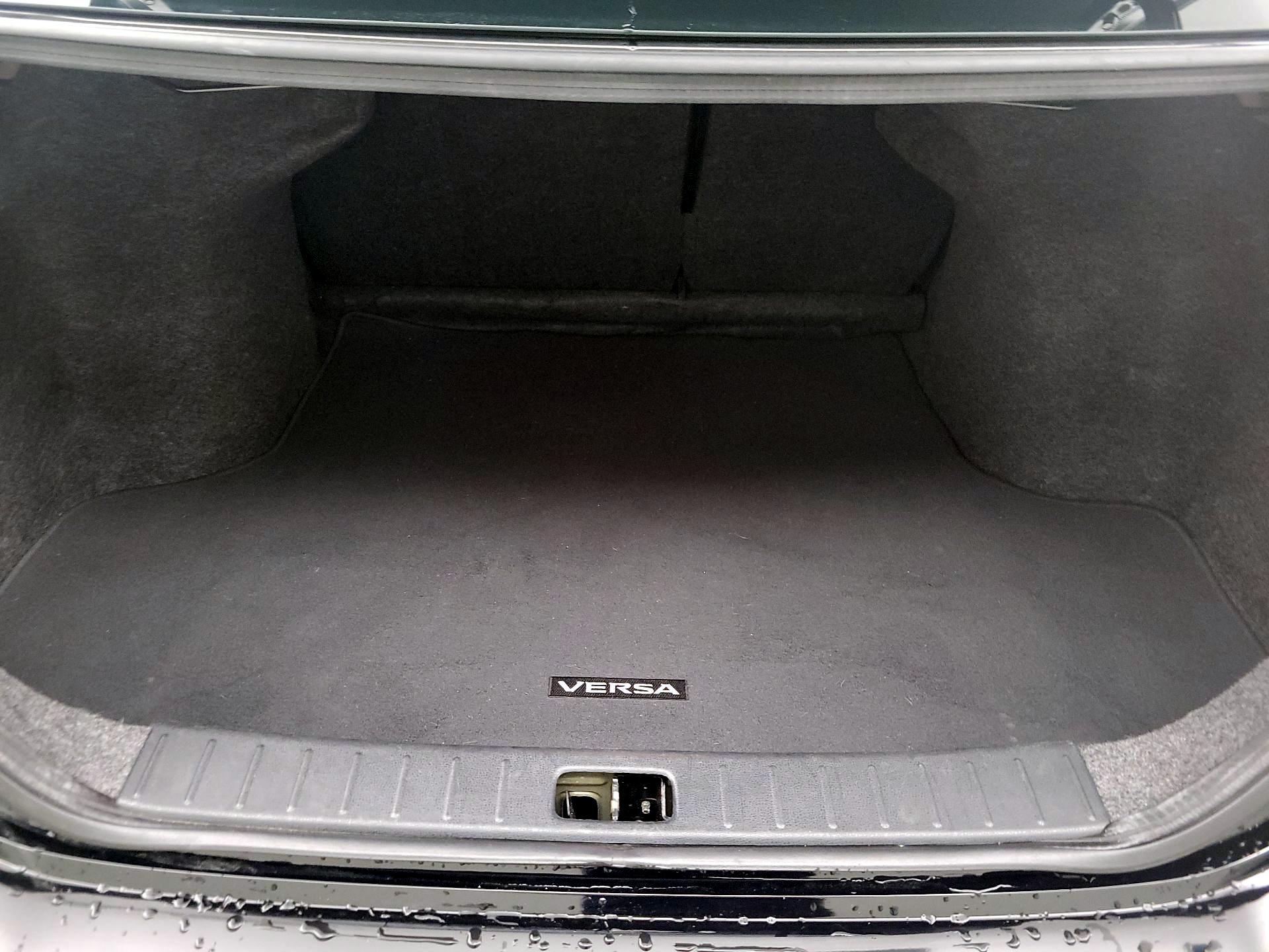Thumbnail: 2016 Nissan Versa - 19