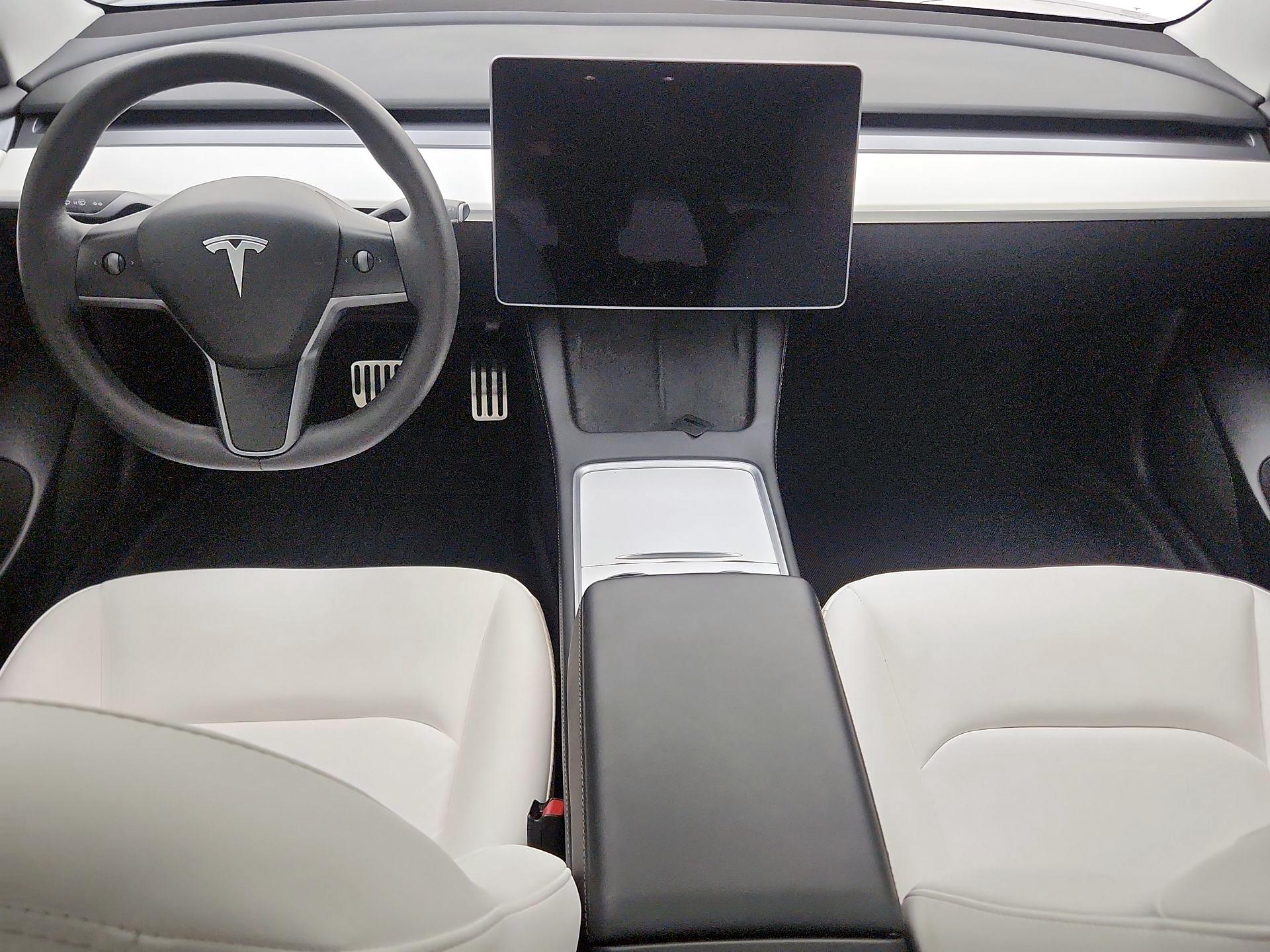 Thumbnail: 2023 Tesla Model 3 - 9