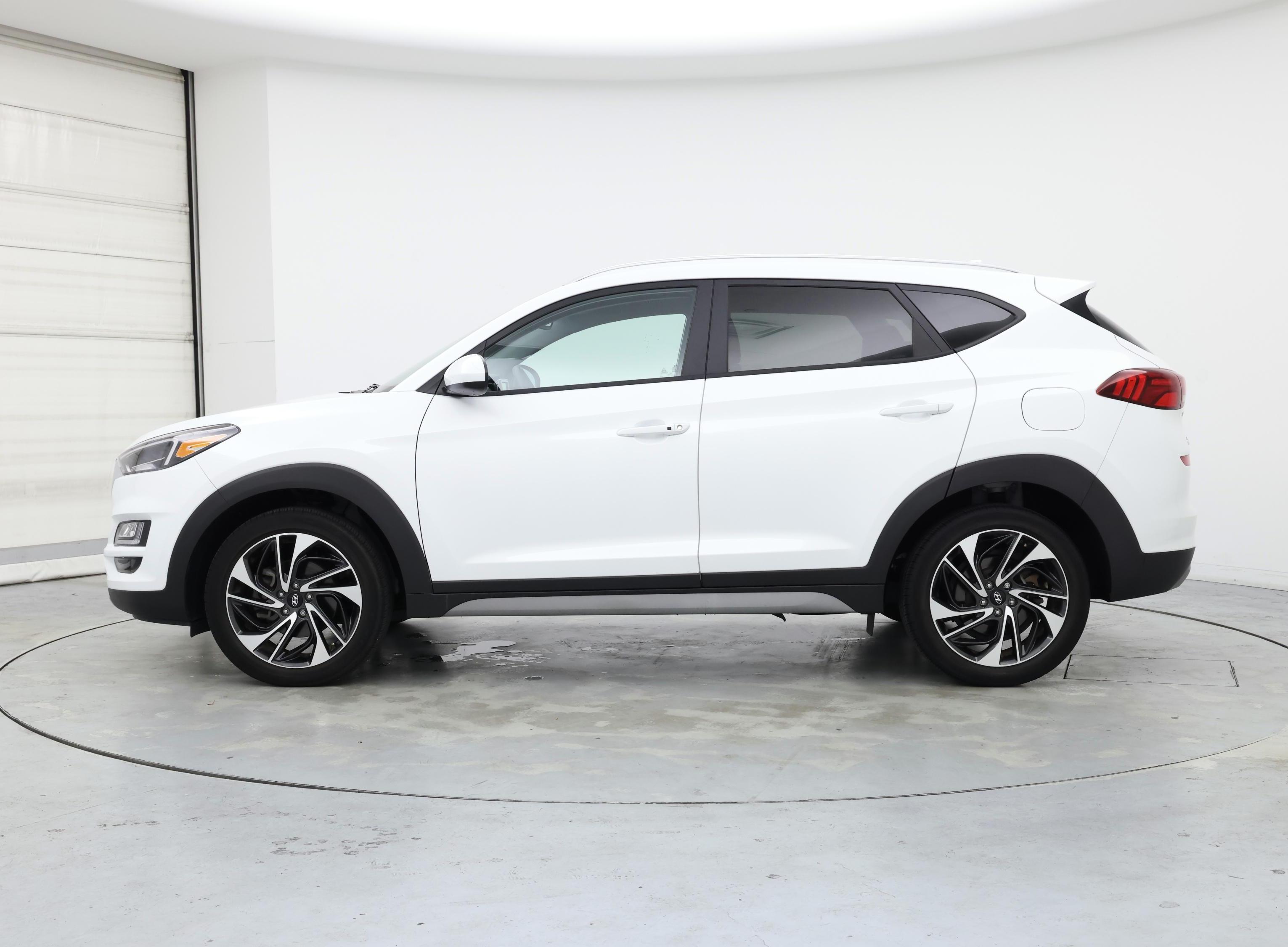 Thumbnail: 2021 Hyundai Tucson - 3