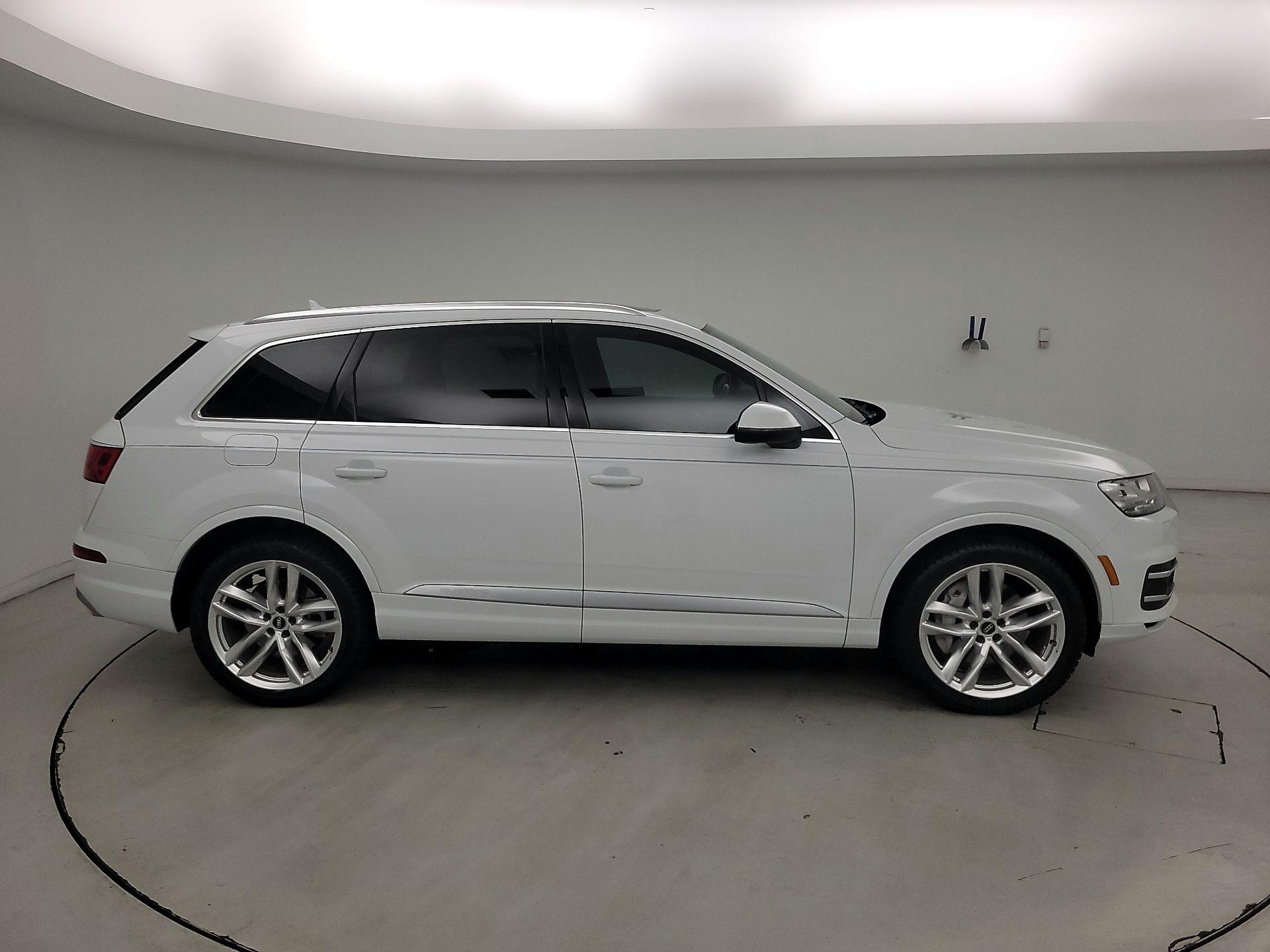 Thumbnail: 2018 Audi Q7 - 4