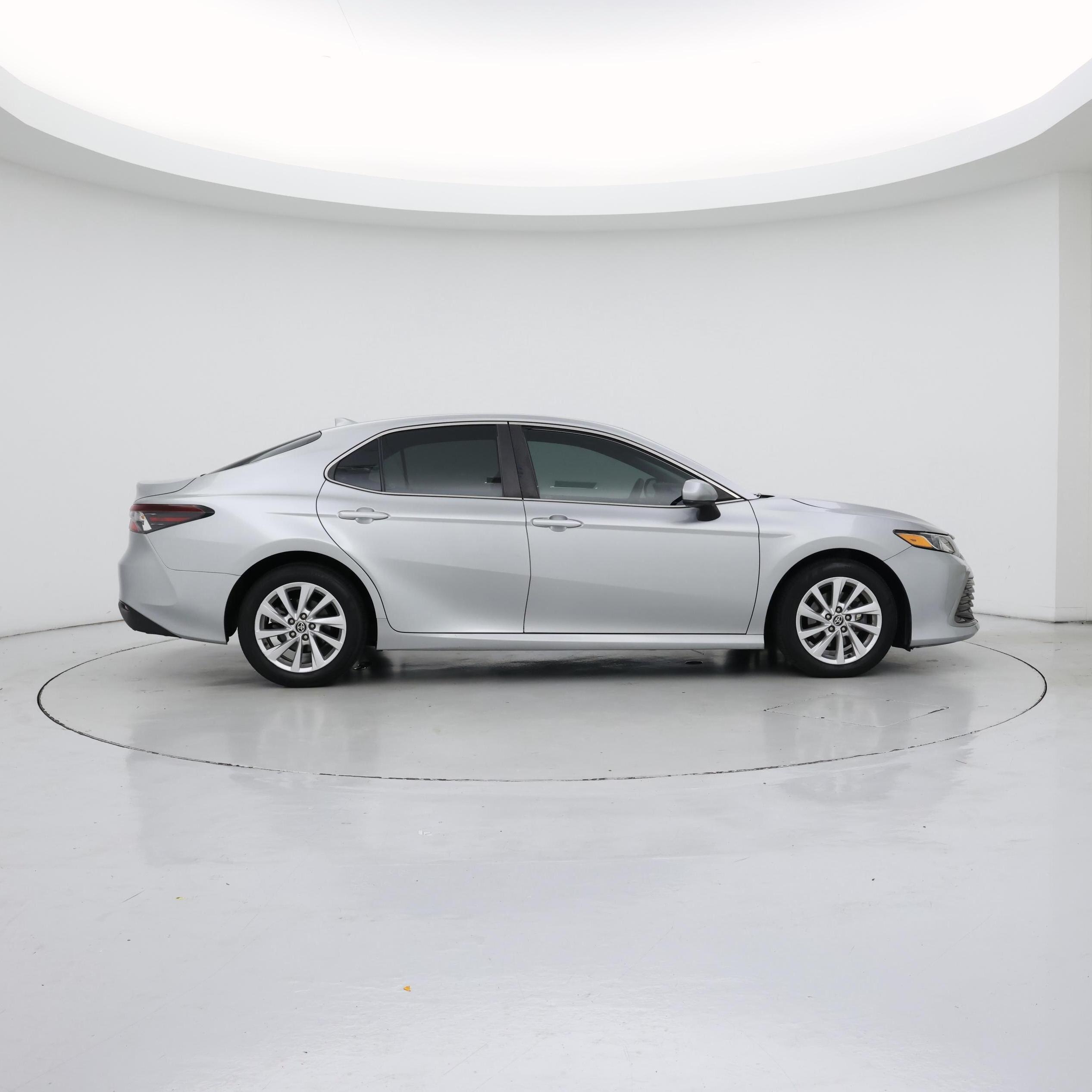 Thumbnail: 2021 Toyota Camry - 7