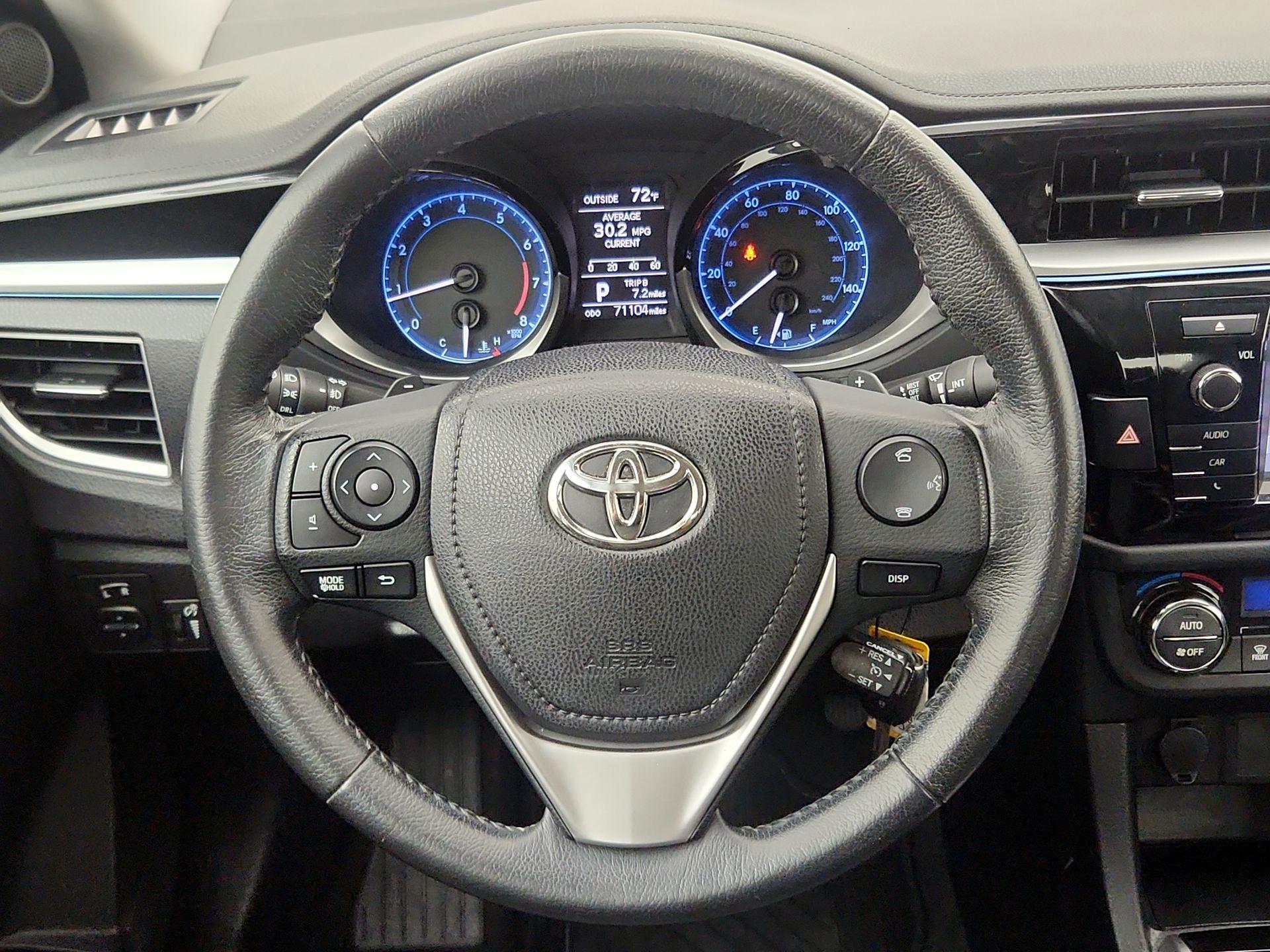 Thumbnail: 2015 Toyota Corolla - 10
