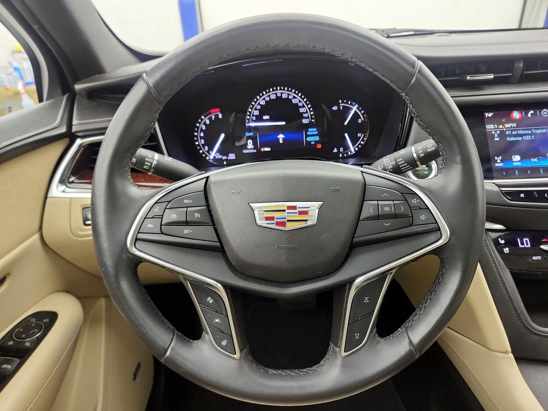 Thumbnail: 2018 Cadillac XT5 - 10