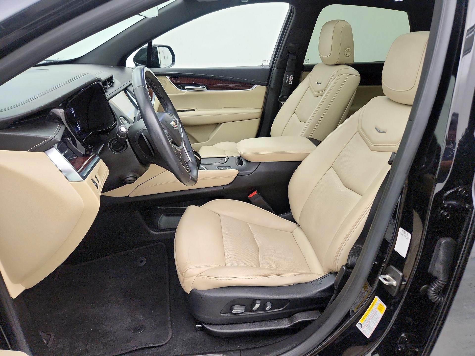 Thumbnail: 2018 Cadillac XT5 - 11