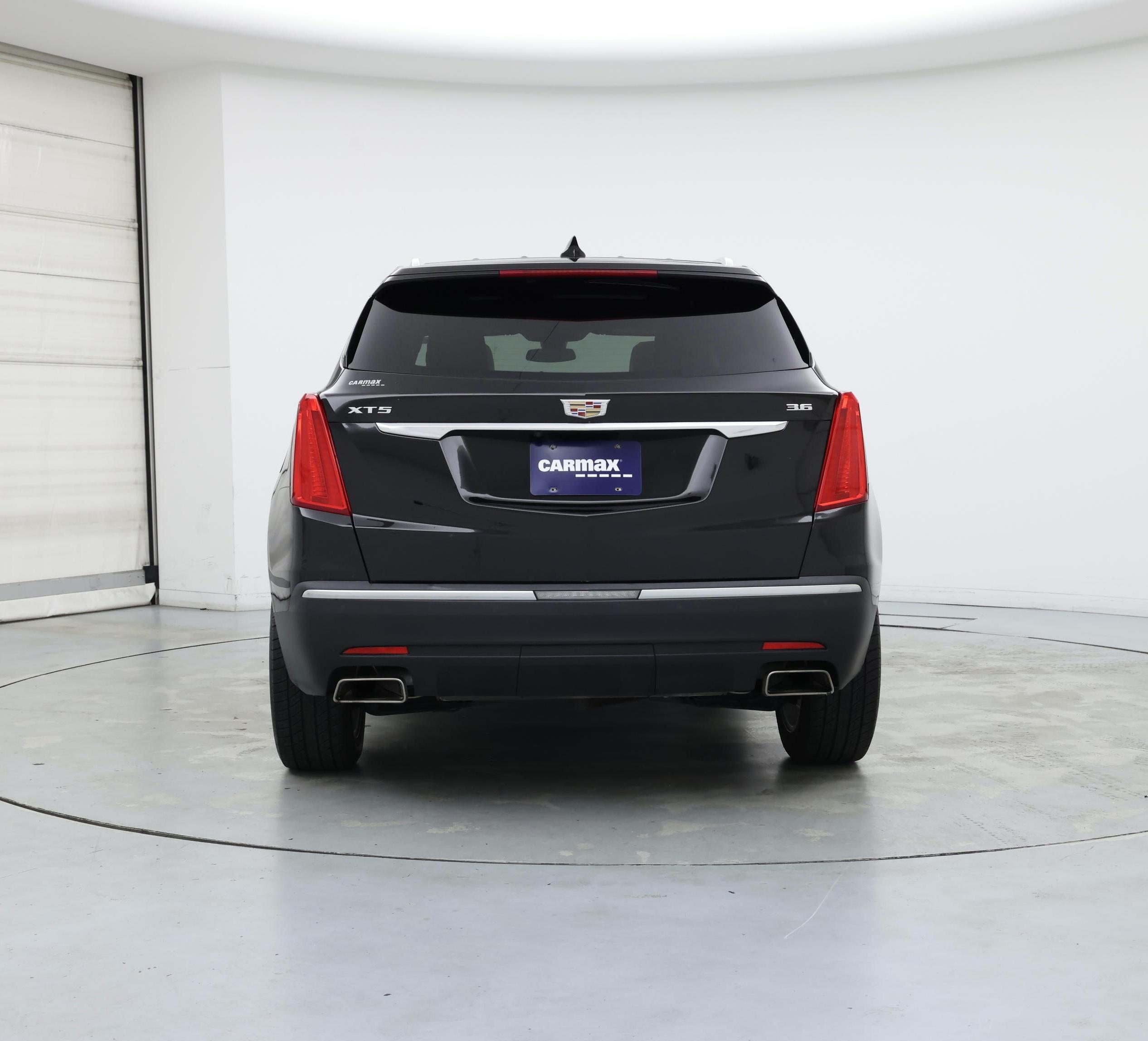 Thumbnail: 2018 Cadillac XT5 - 6