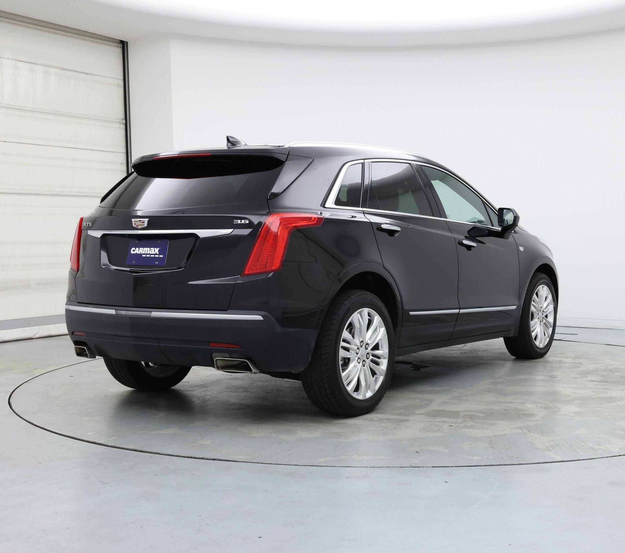 Thumbnail: 2018 Cadillac XT5 - 8