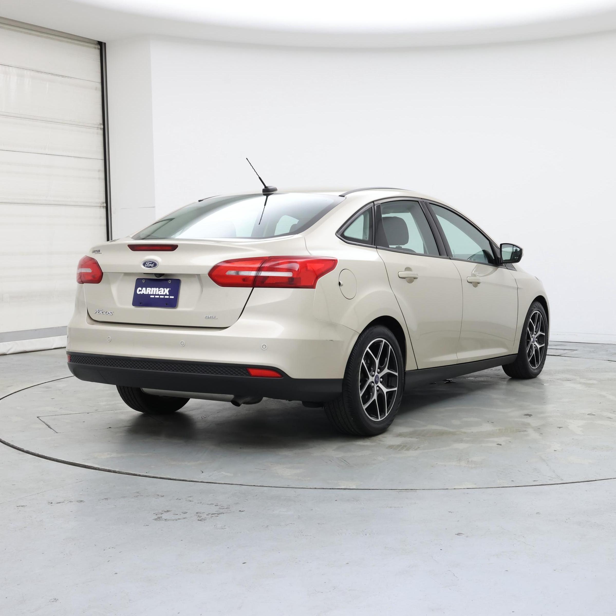 Thumbnail: 2018 Ford Focus - 8