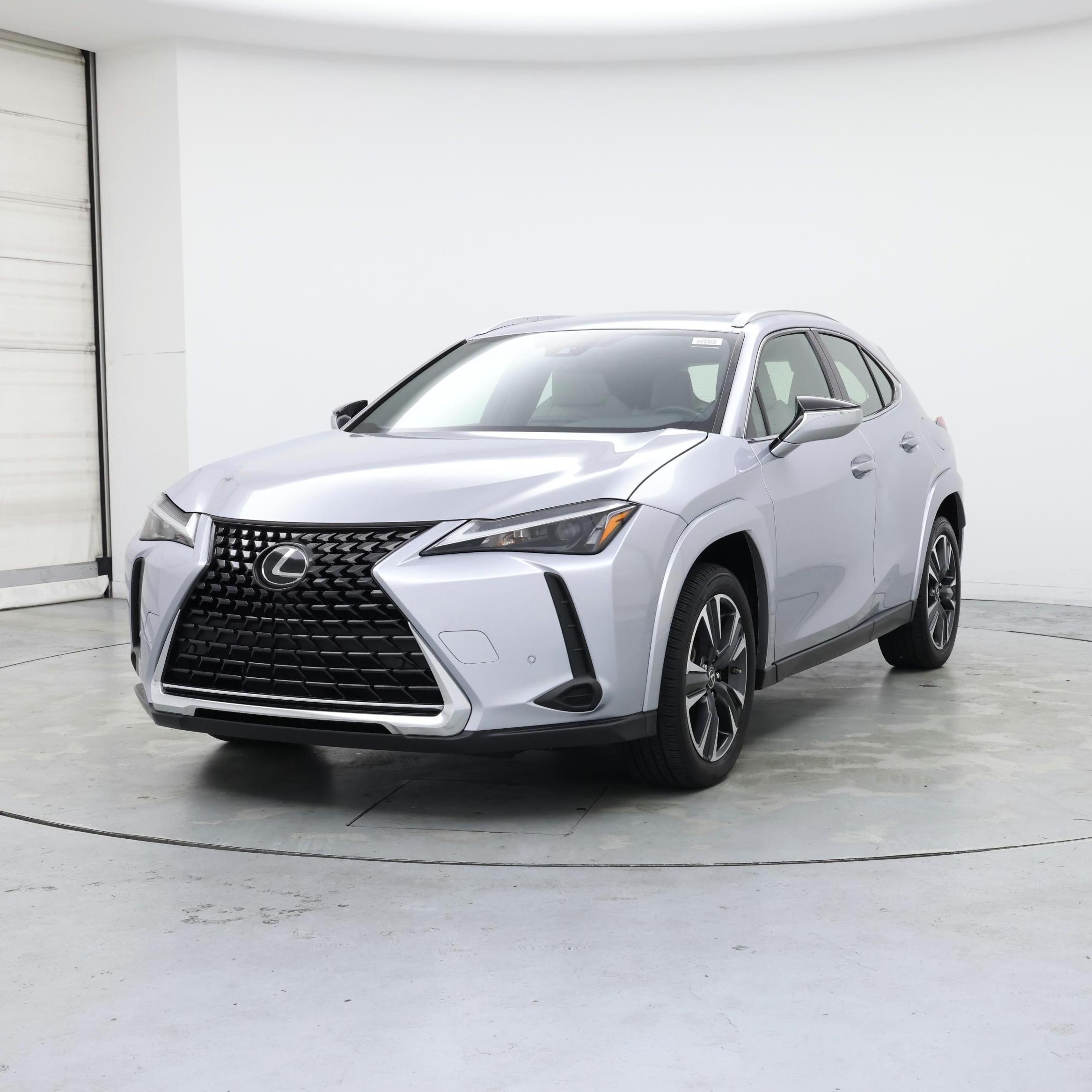 Thumbnail: 2023 Lexus UX - 4