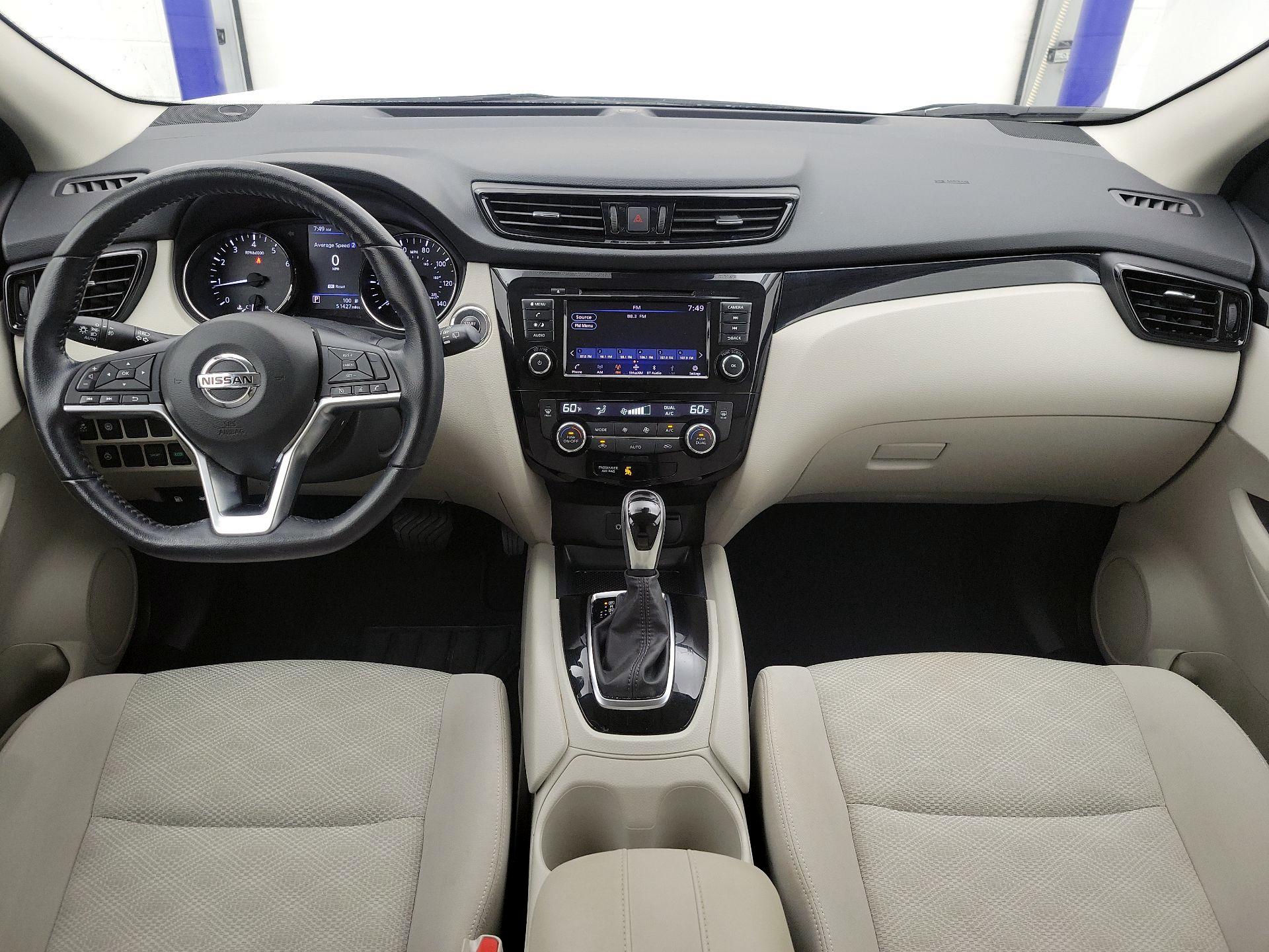 Thumbnail: 2022 Nissan Rogue Sport - 9