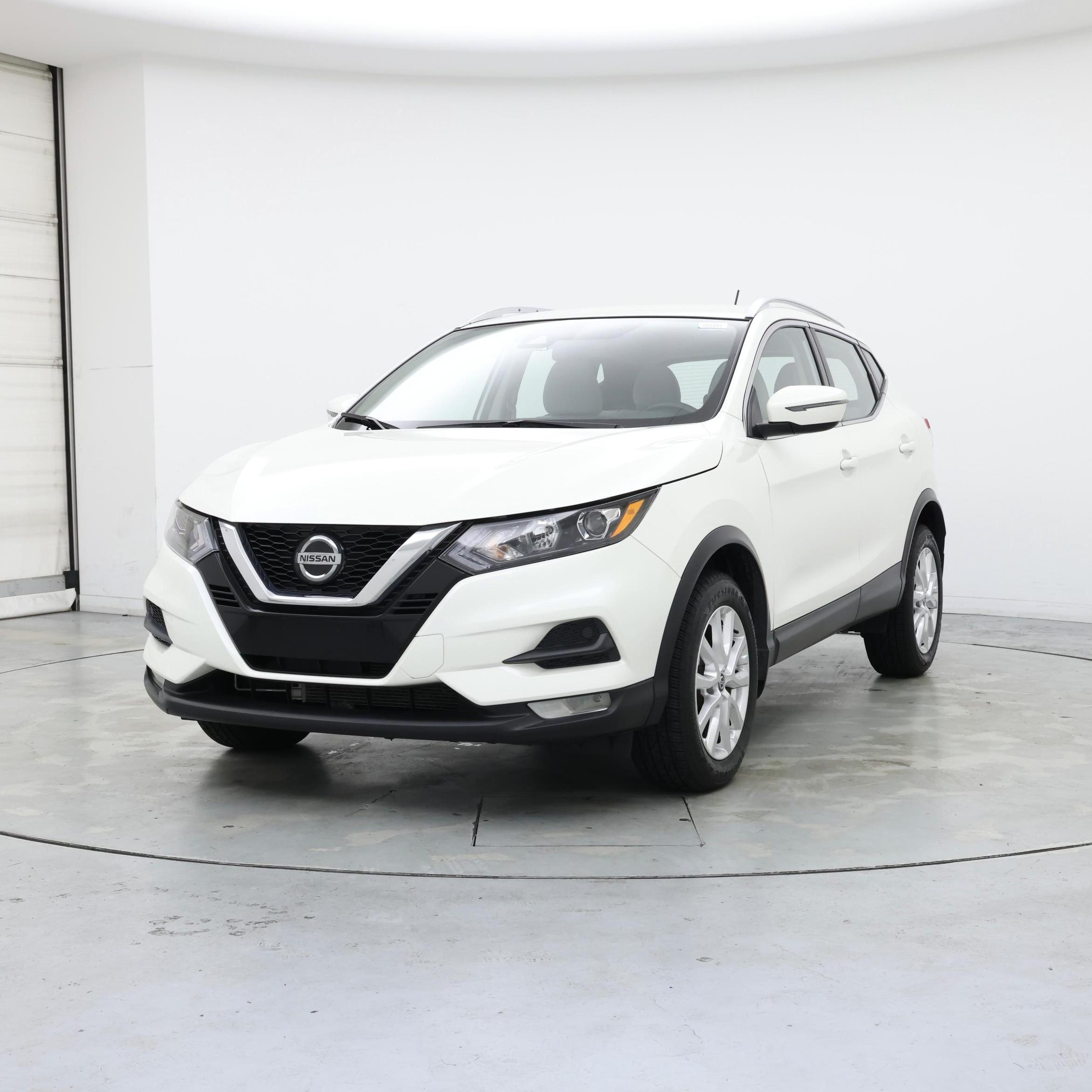 Thumbnail: 2022 Nissan Rogue Sport - 4
