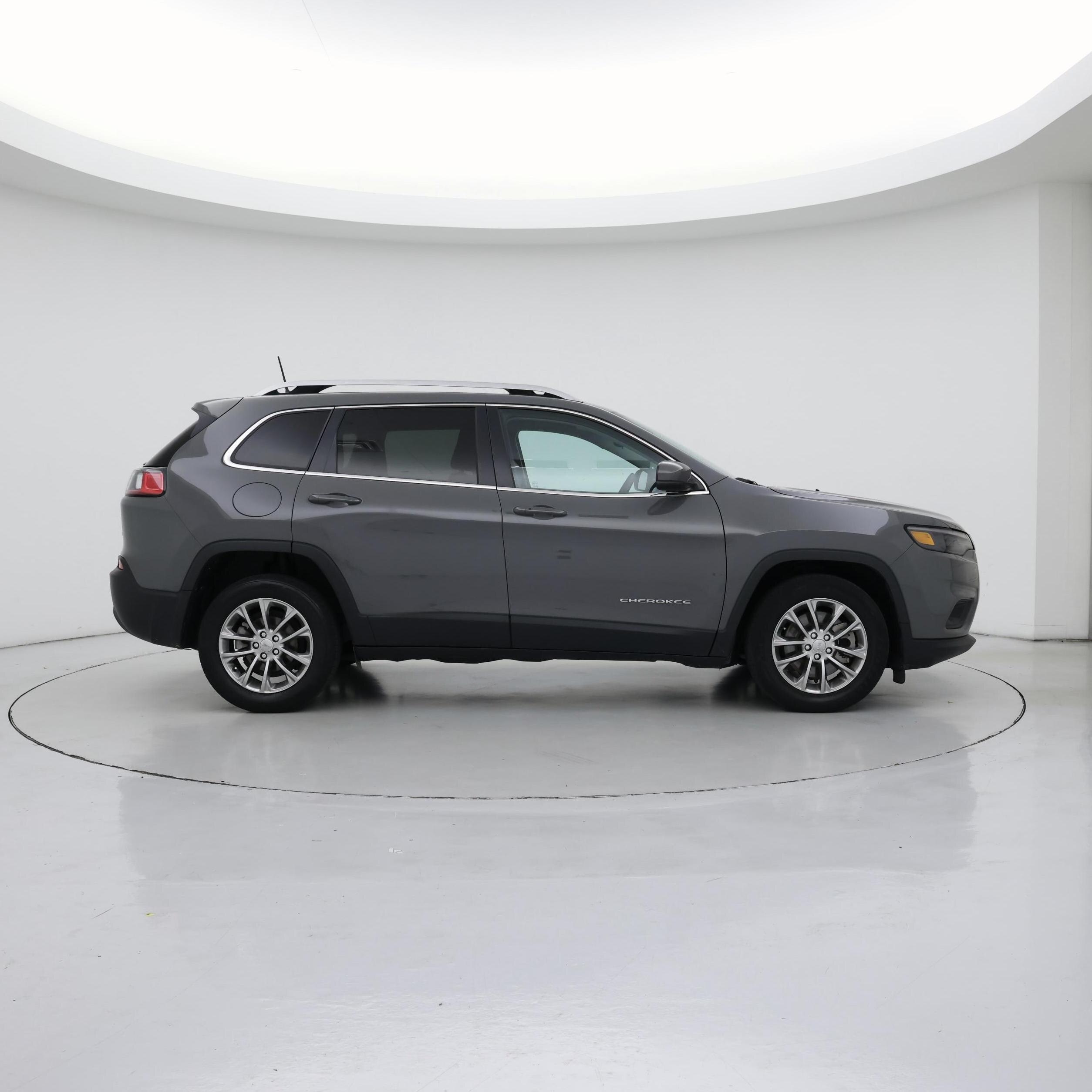 Thumbnail: 2021 Jeep Cherokee - 7