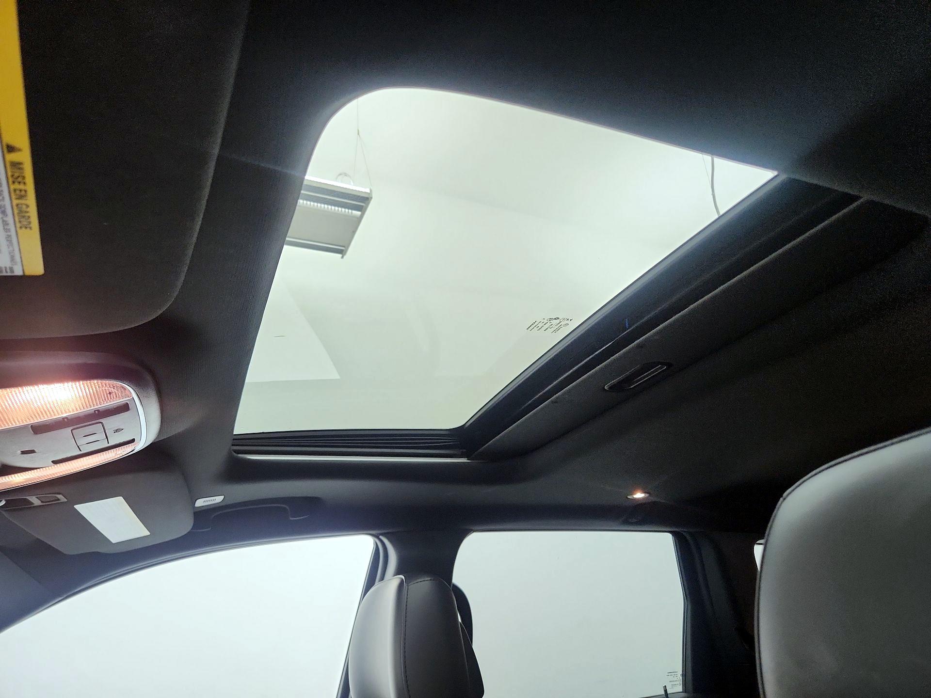 Thumbnail: 2020 Jeep Grand Cherokee - 20