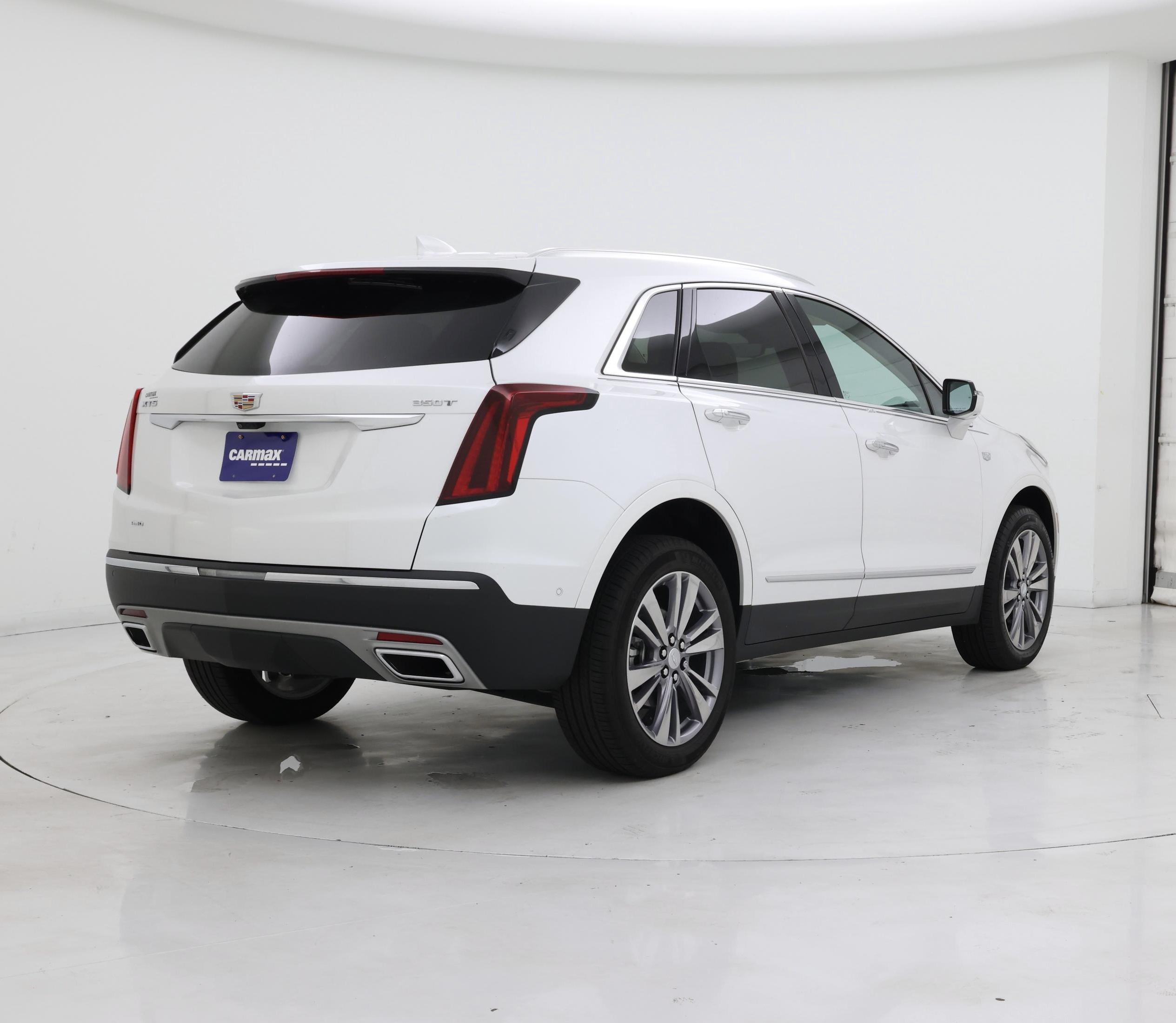Thumbnail: 2024 Cadillac XT5 - 8