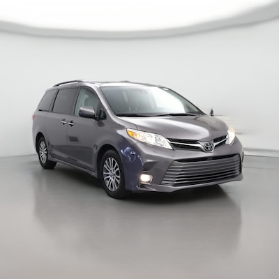 2020 Toyota Sienna XLE