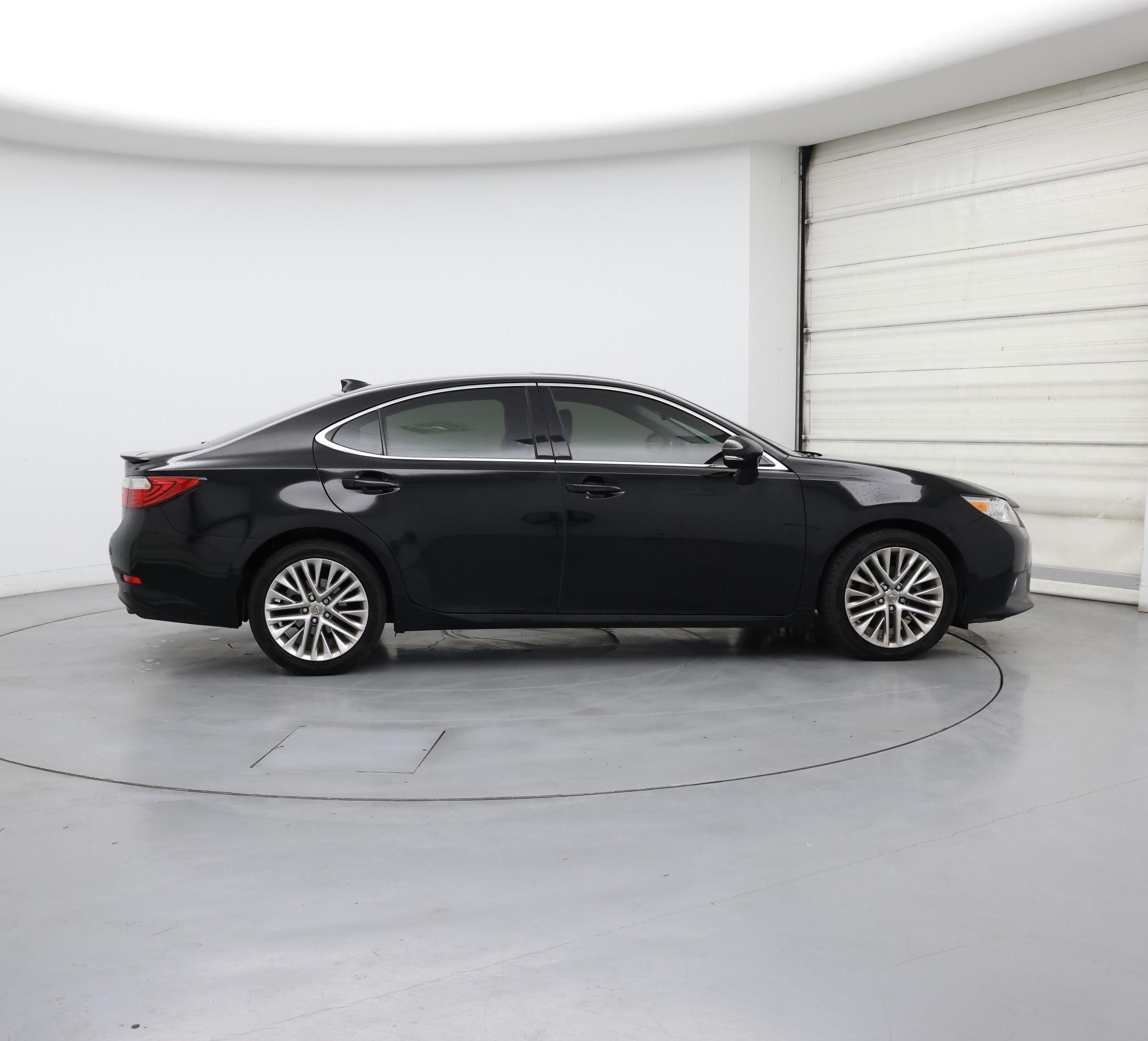 Thumbnail: 2015 Lexus ES - 7