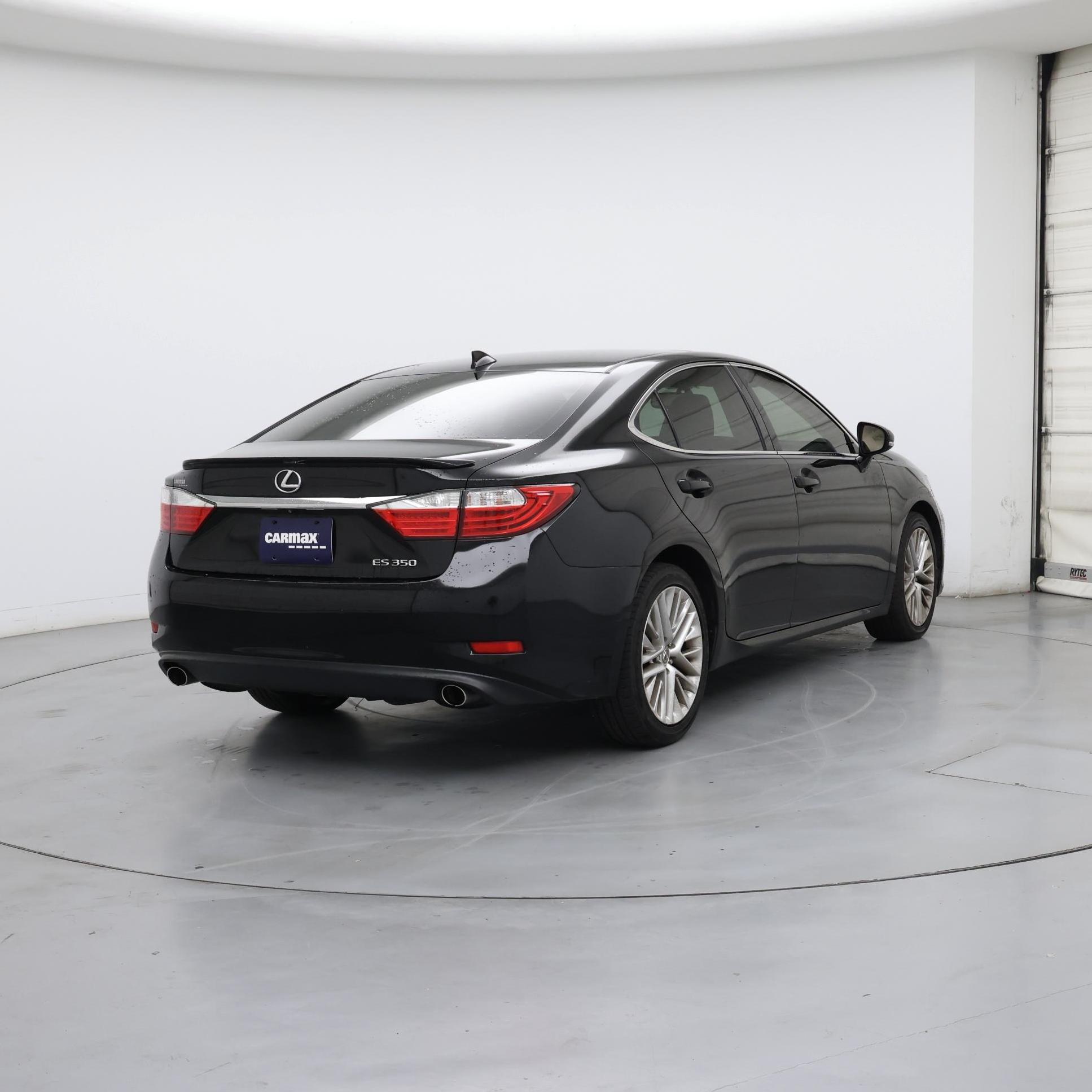 Thumbnail: 2015 Lexus ES - 8