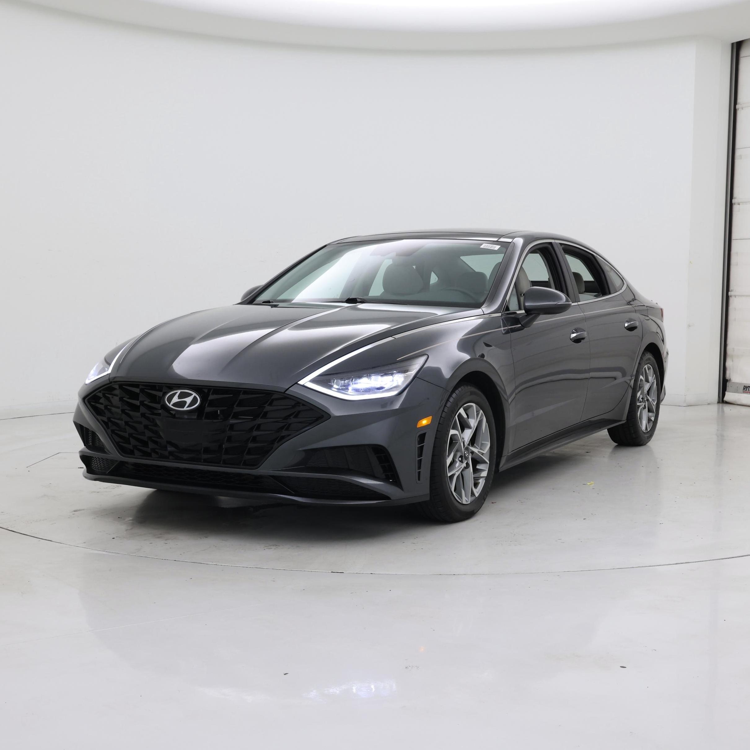 Thumbnail: 2023 Hyundai Sonata - 4