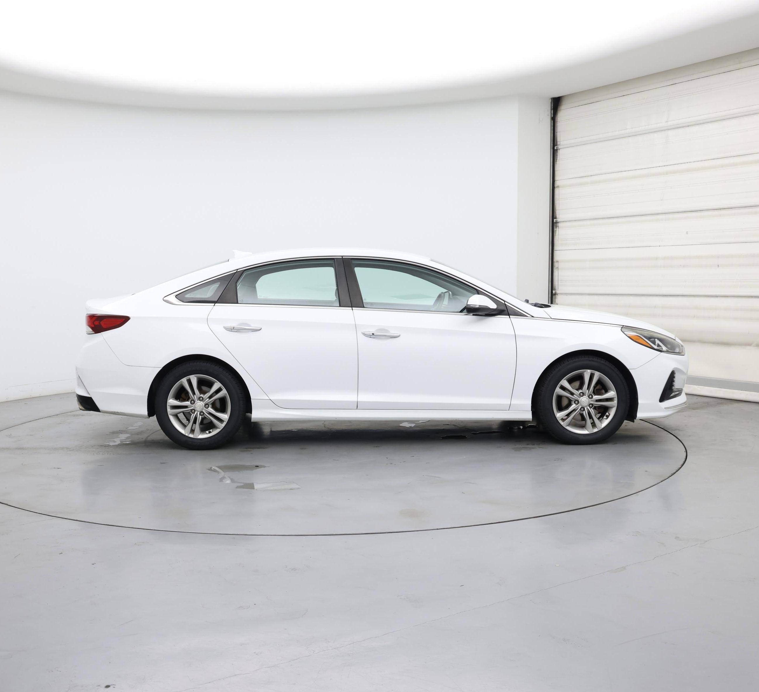 Thumbnail: 2018 Hyundai Sonata - 7