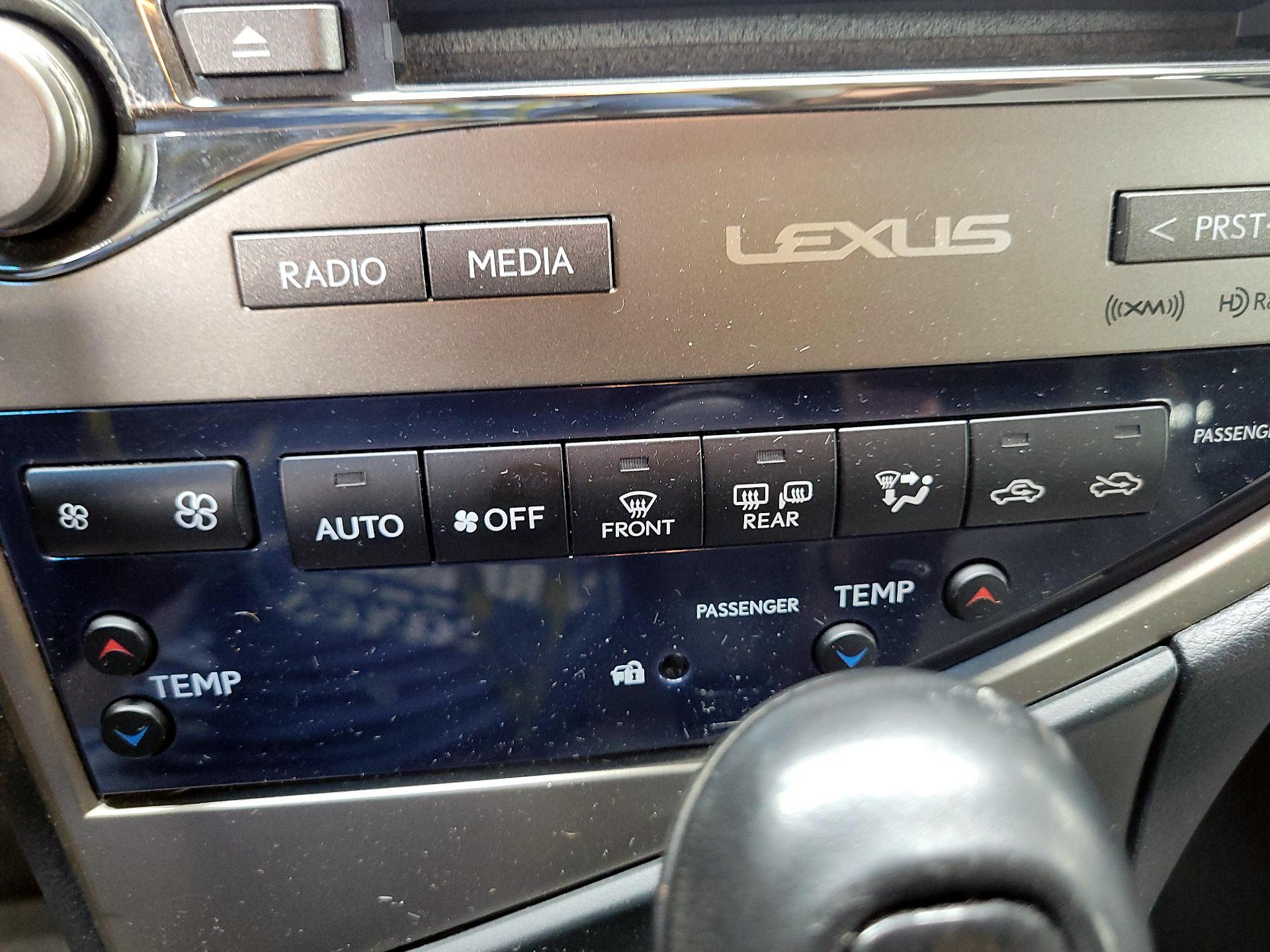 Thumbnail: 2015 Lexus RX - 15