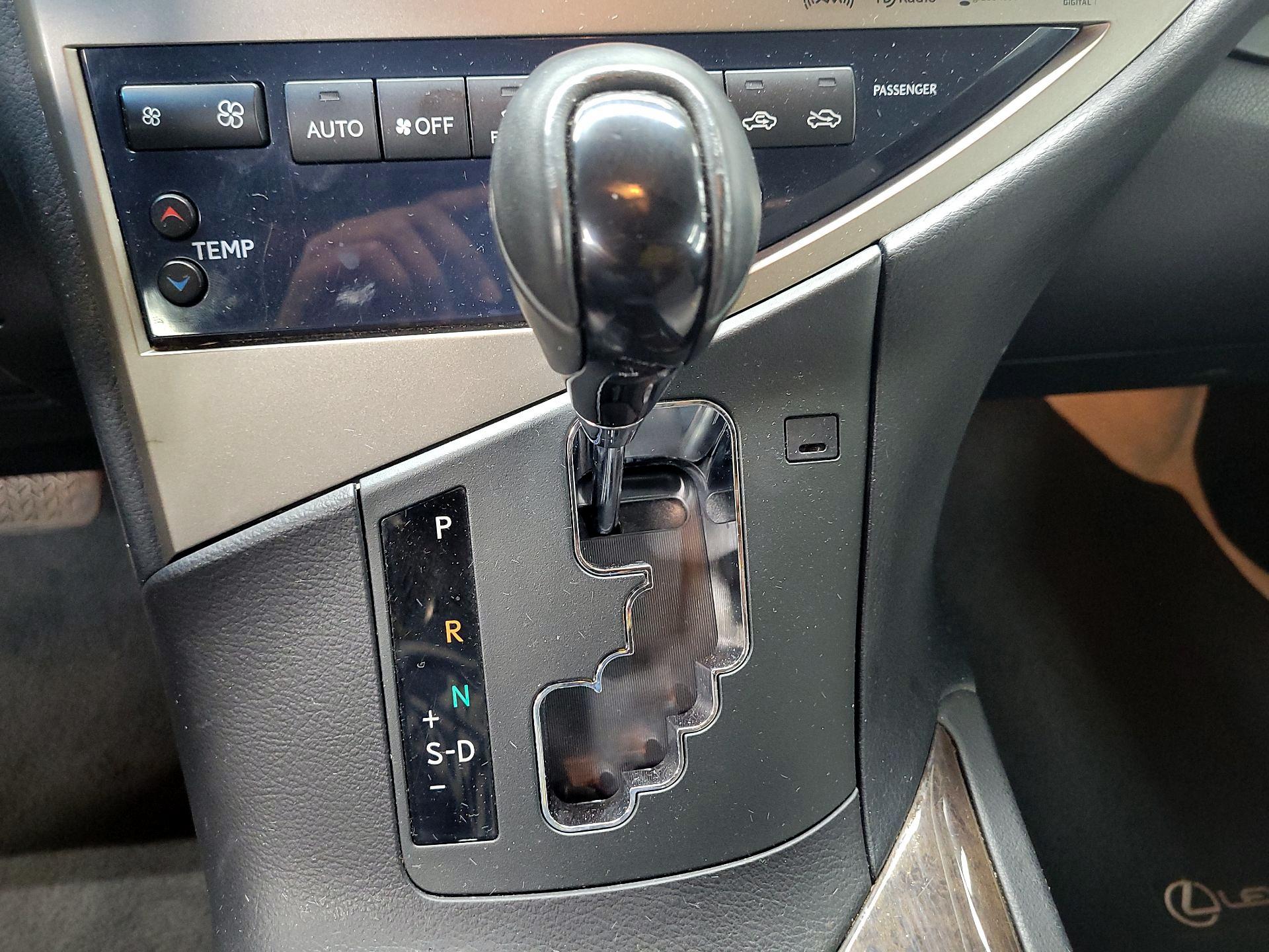 Thumbnail: 2015 Lexus RX - 16