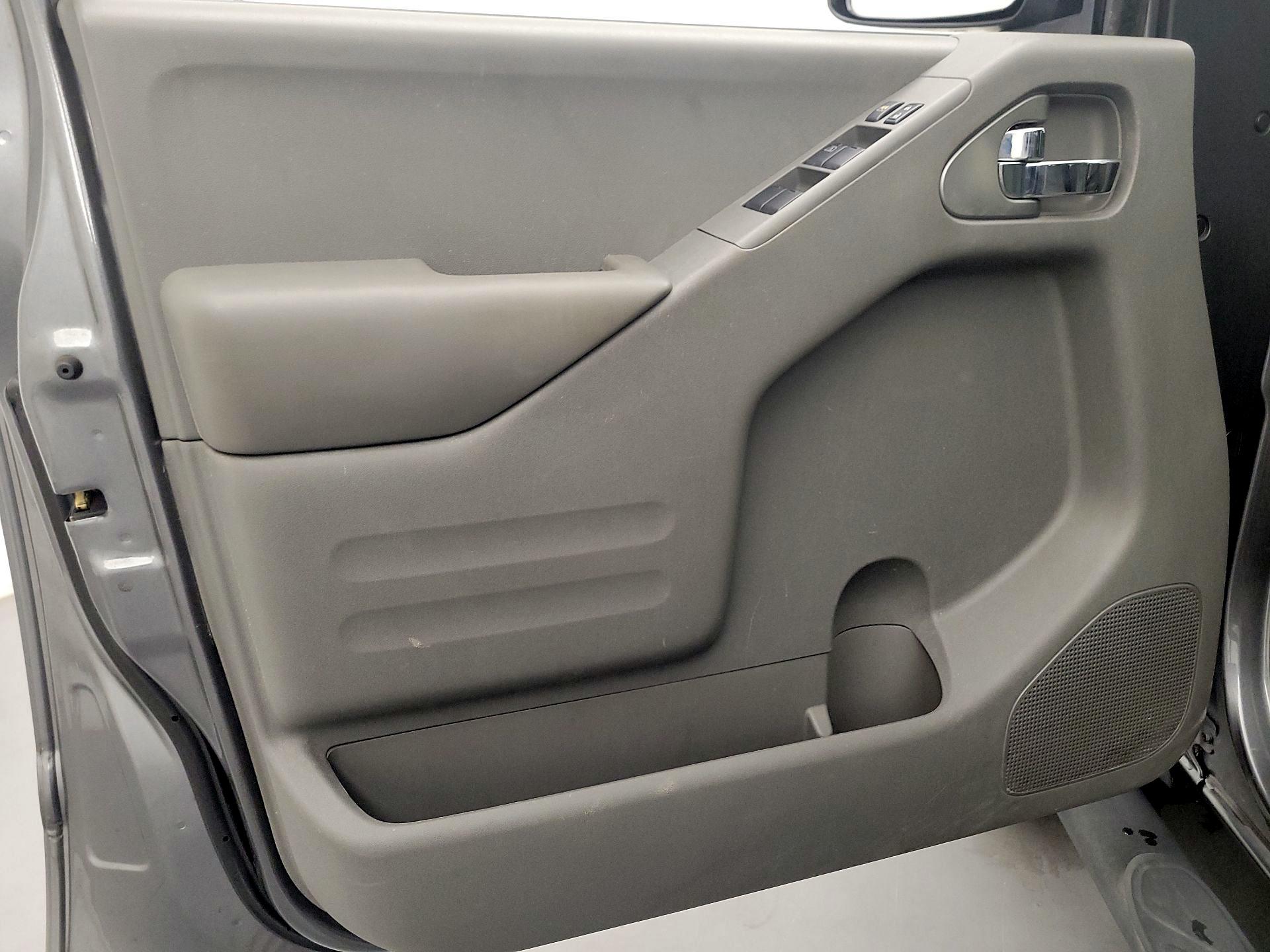 Thumbnail: 2016 Nissan Frontier - 12