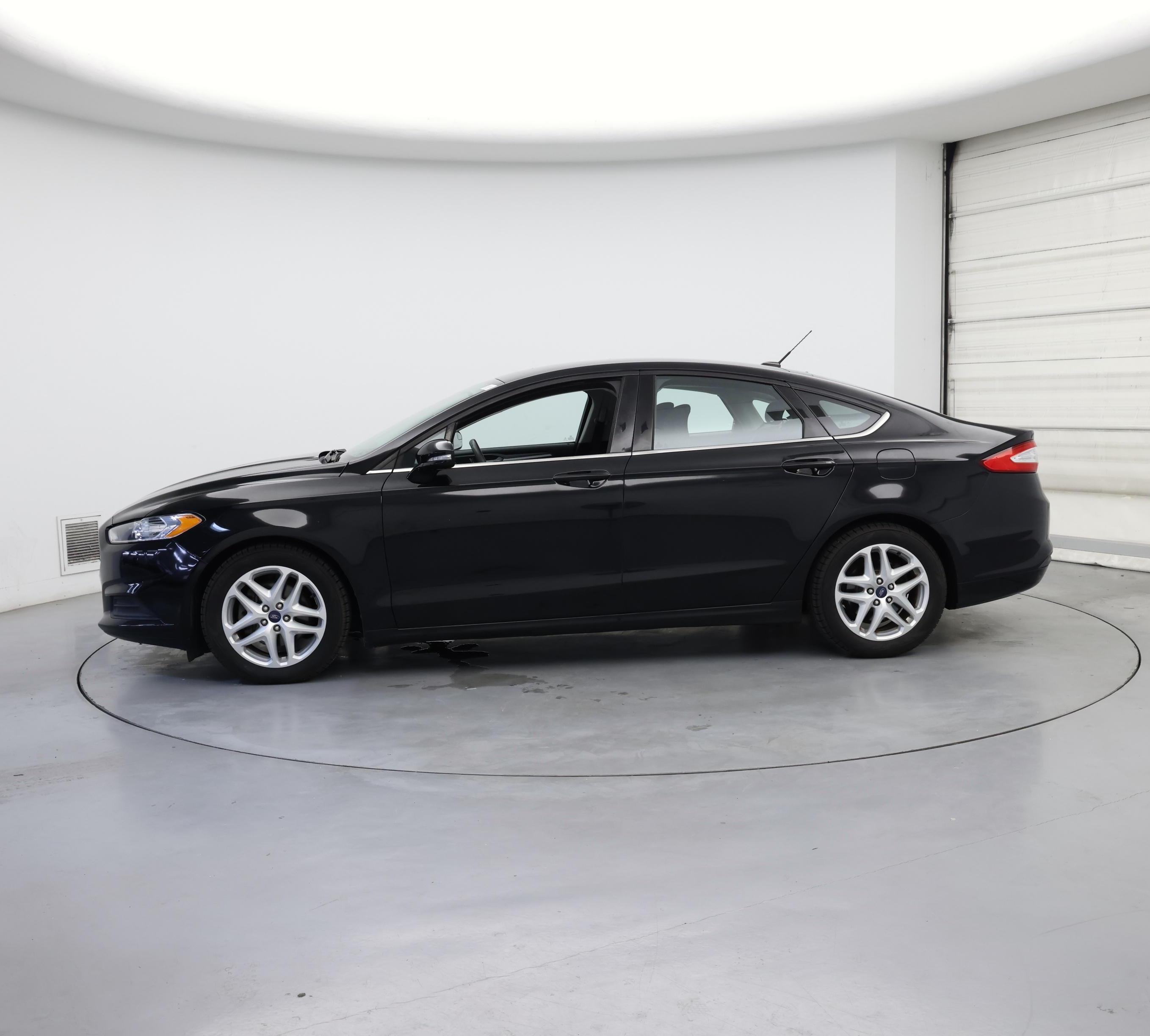 Thumbnail: 2016 Ford Fusion - 3