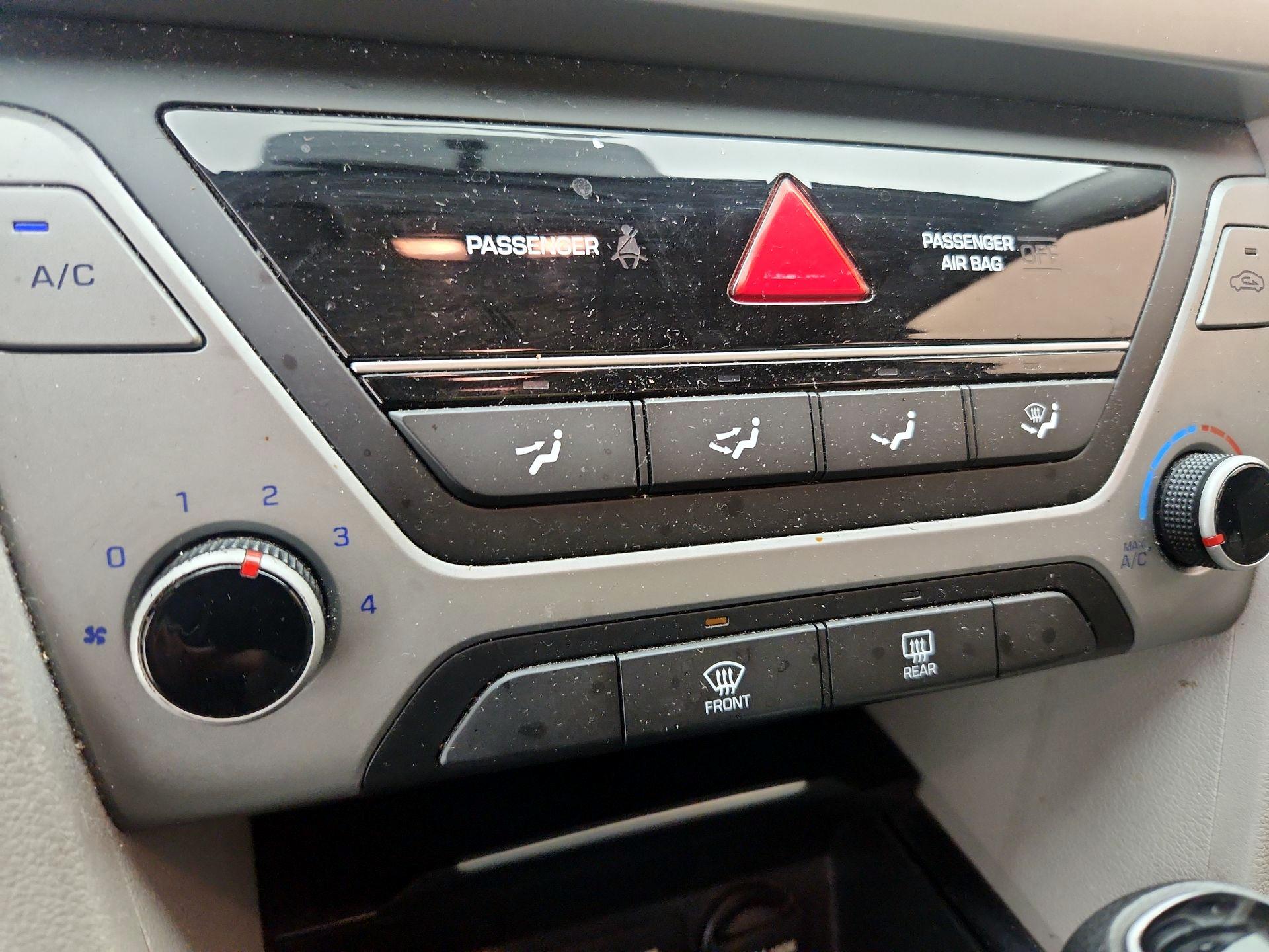 Thumbnail: 2018 Hyundai Elantra - 16