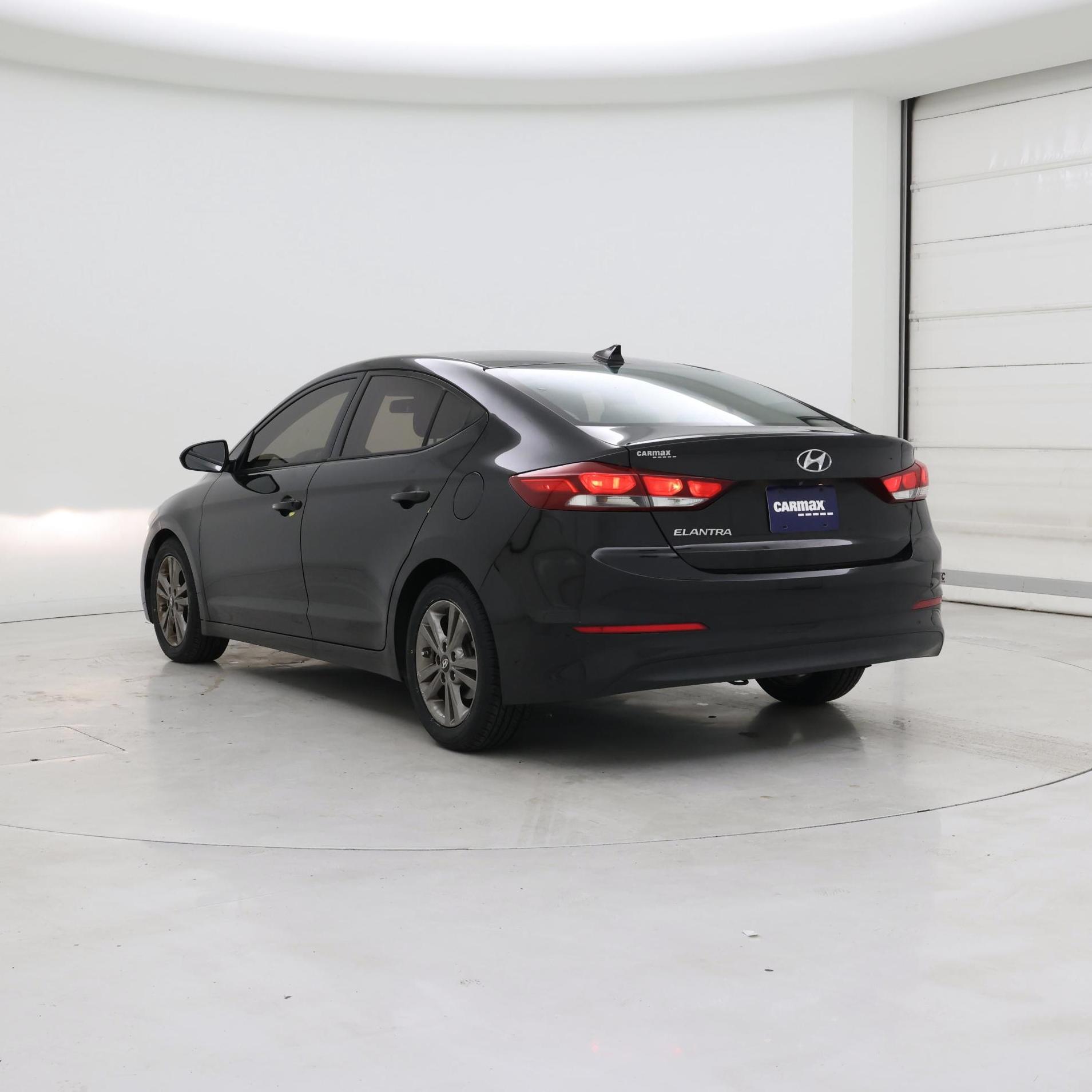 Thumbnail: 2018 Hyundai Elantra - 2