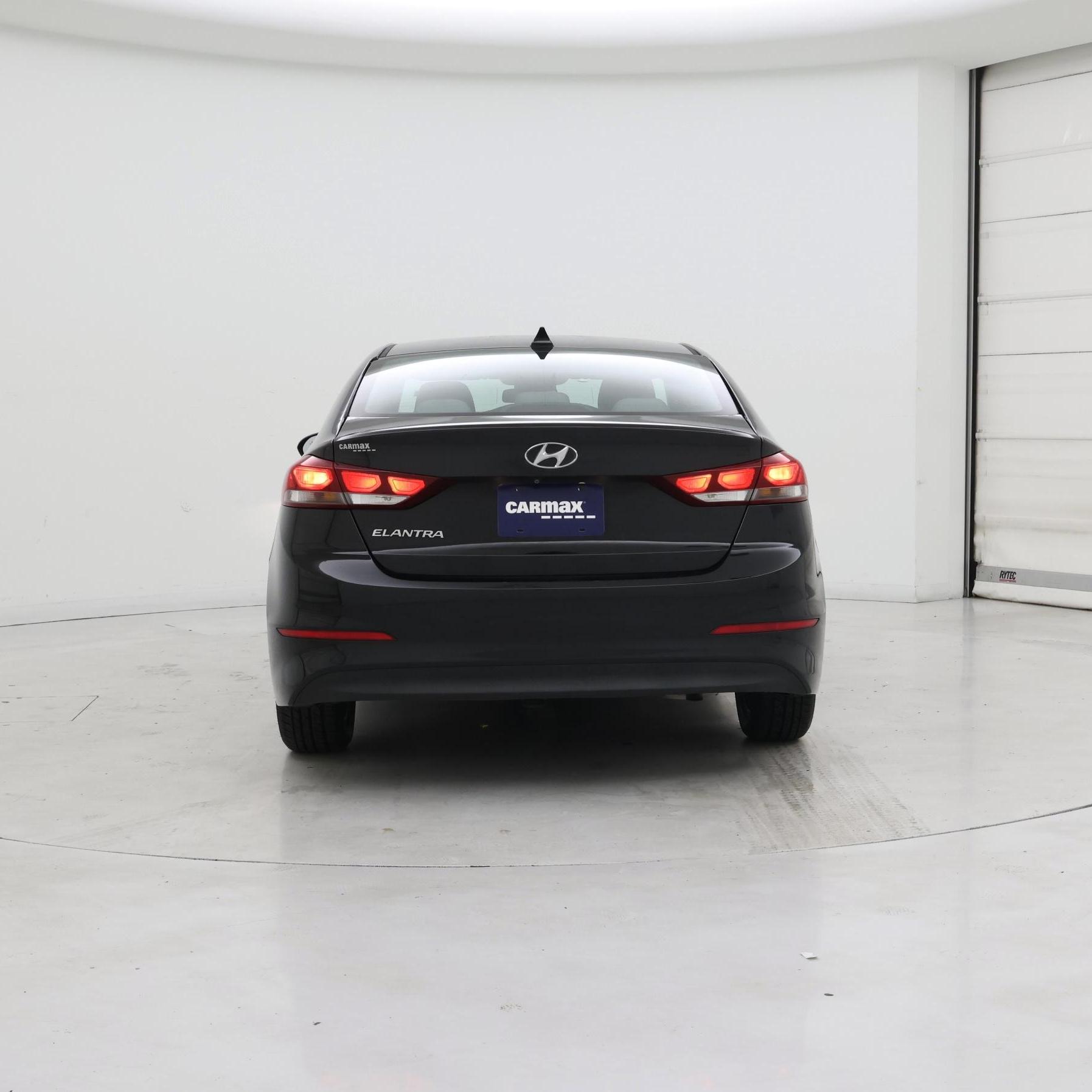 Thumbnail: 2018 Hyundai Elantra - 6