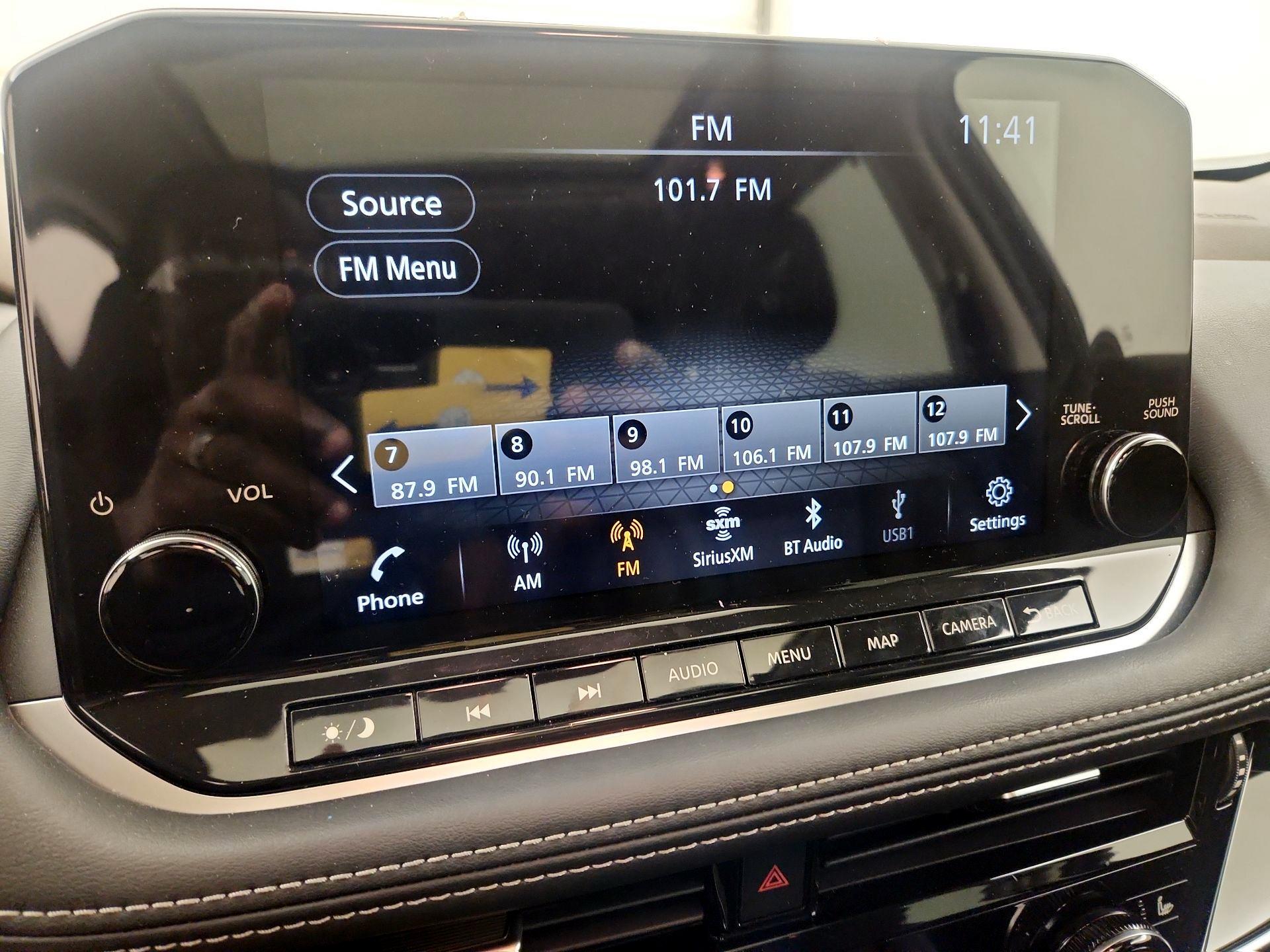 Thumbnail: 2022 Nissan Rogue - 16