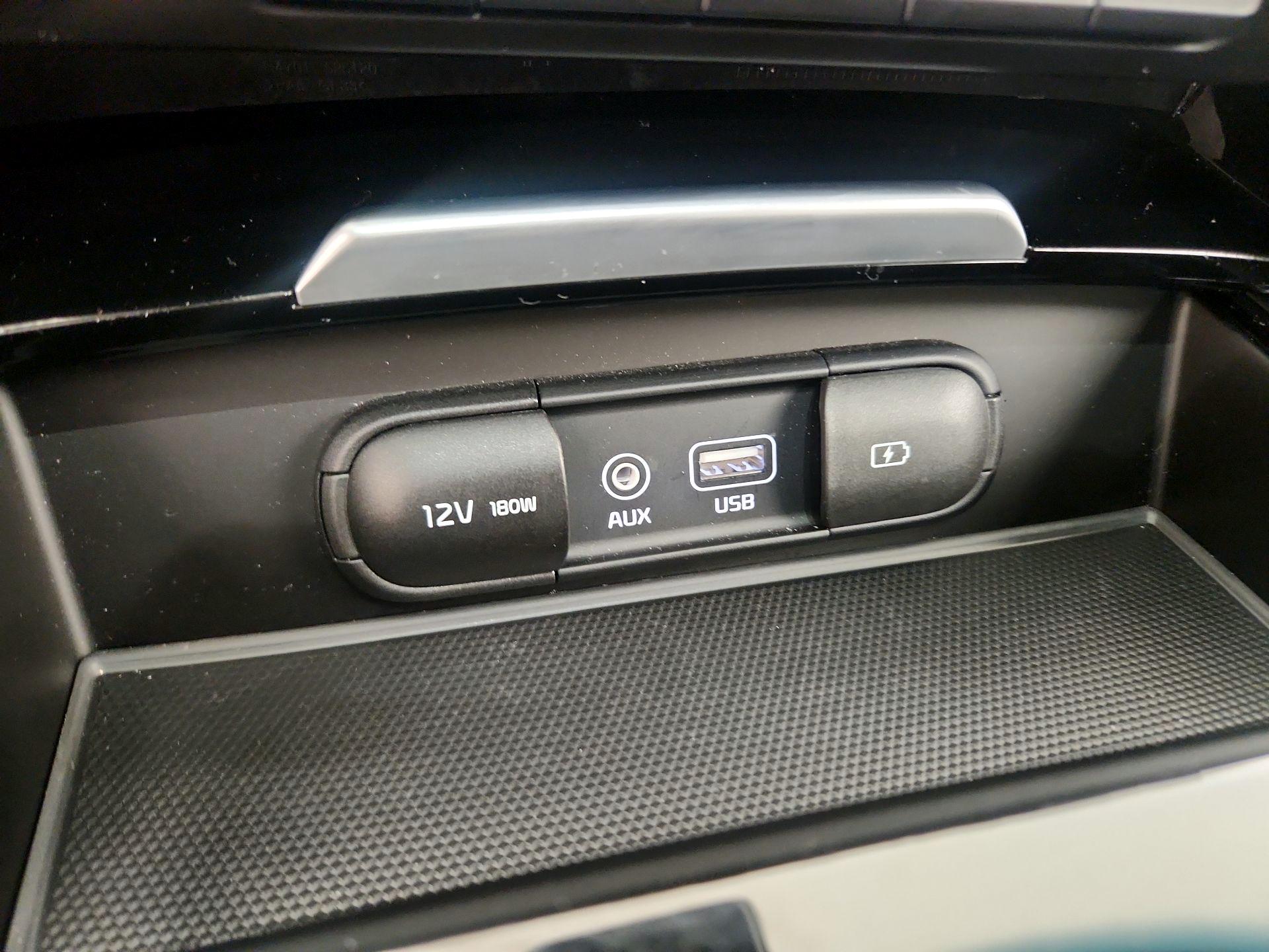Thumbnail: 2019 Kia Stinger - 18