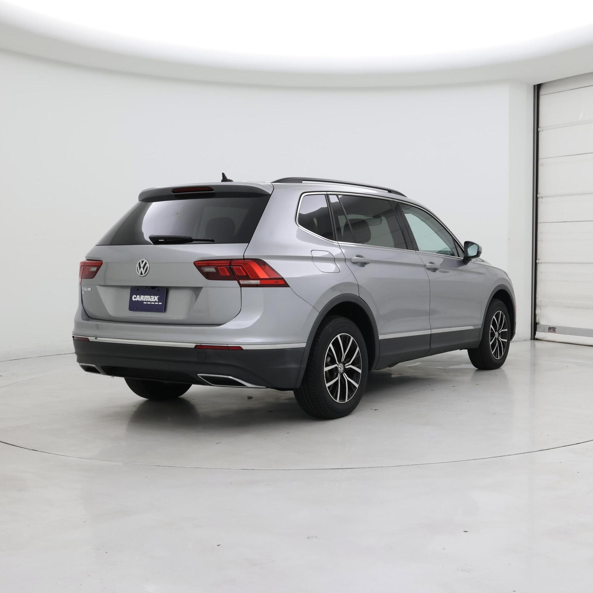 Thumbnail: 2021 Volkswagen Tiguan - 8